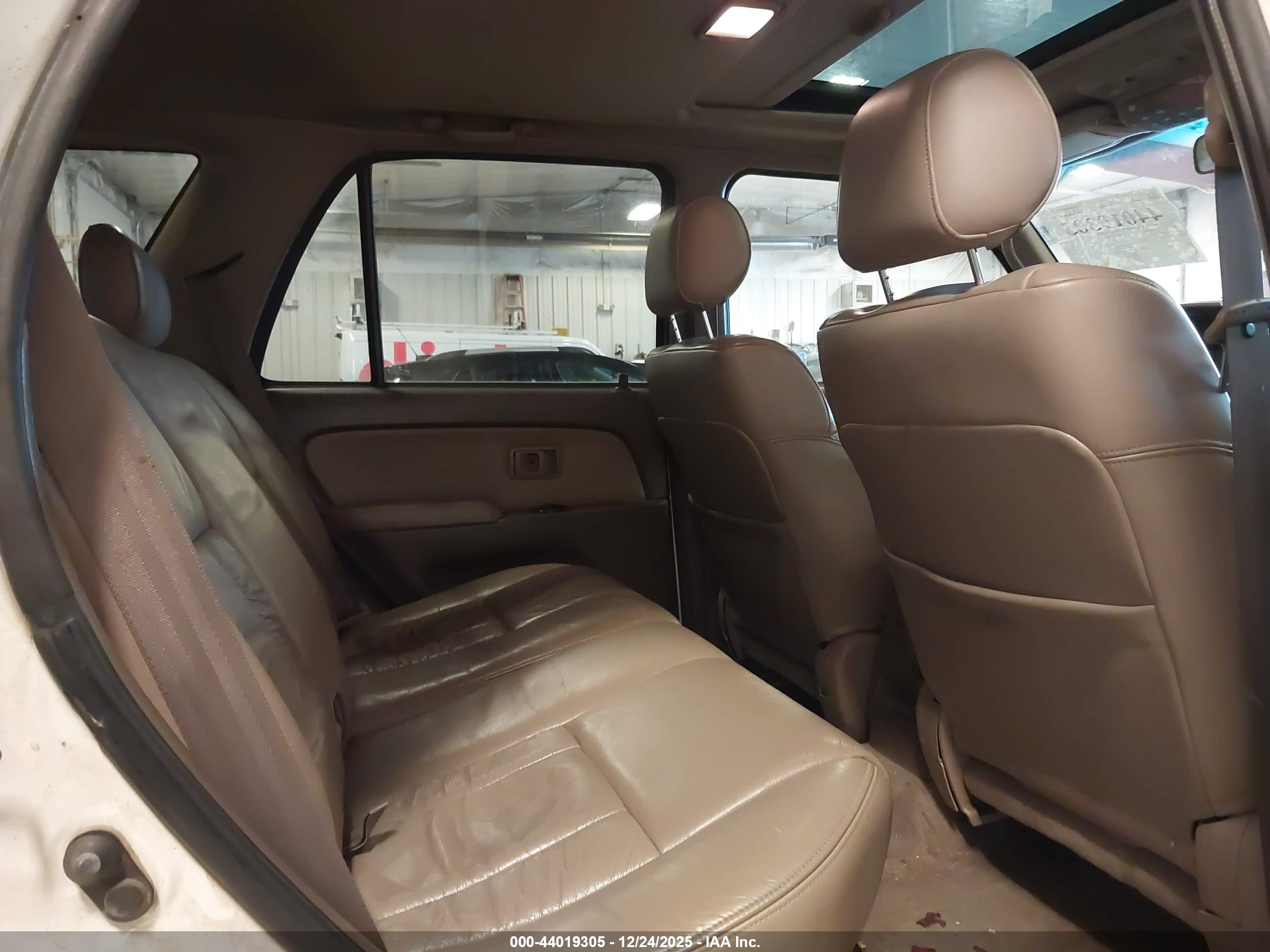 TOYOTA 4RUNNER image 8