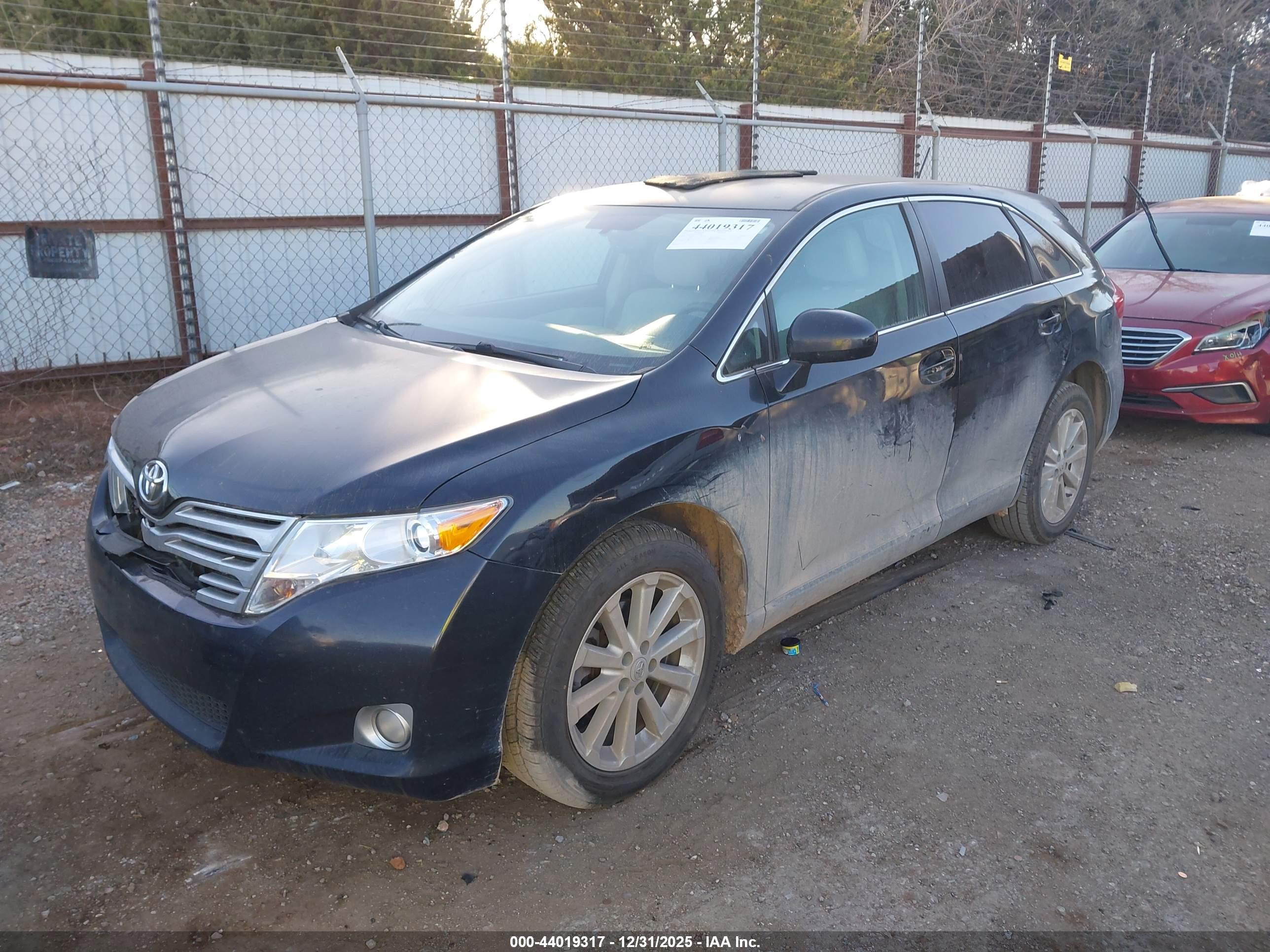 TOYOTA VENZA image 2