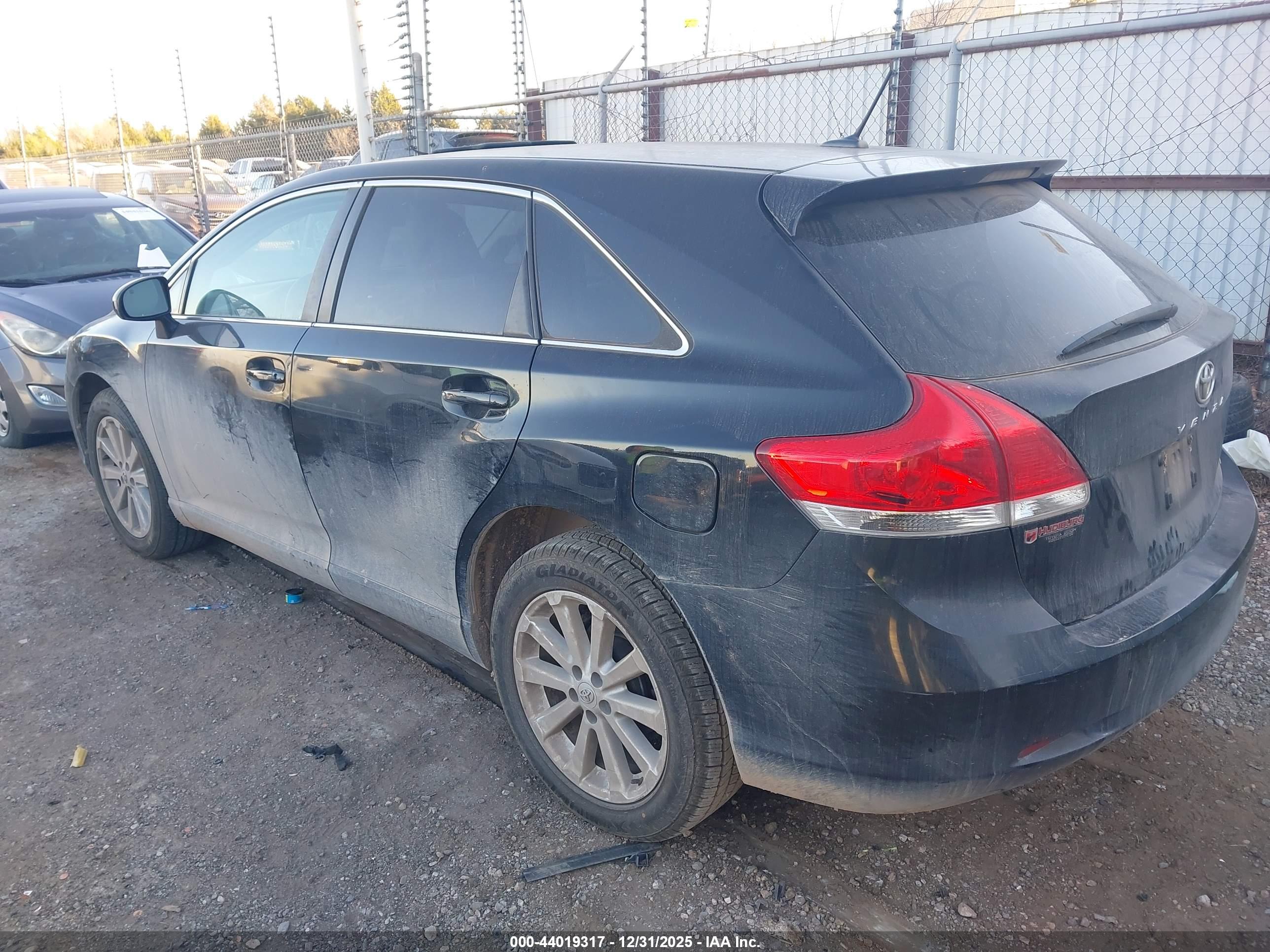 TOYOTA VENZA image 3