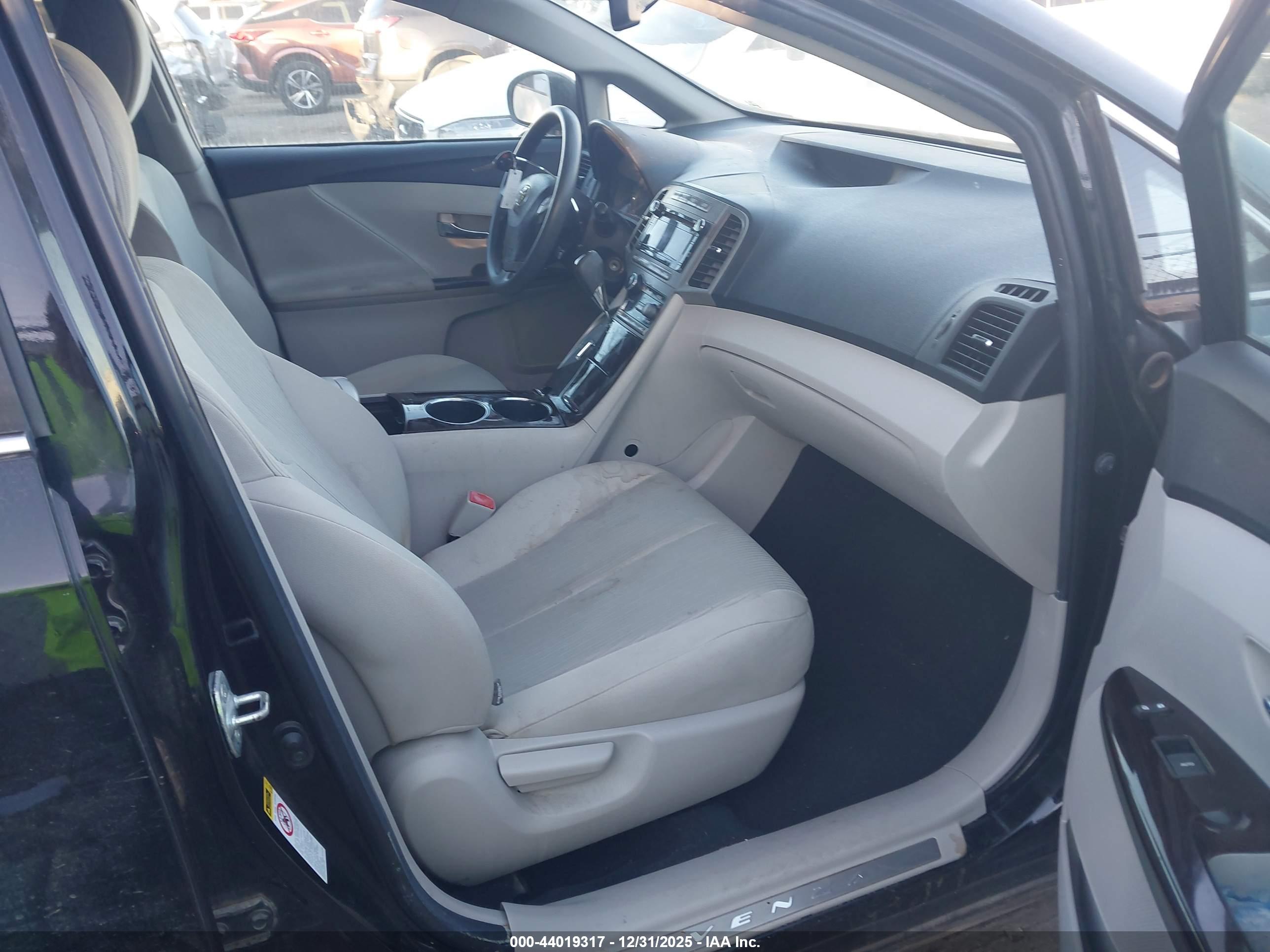 TOYOTA VENZA image 5