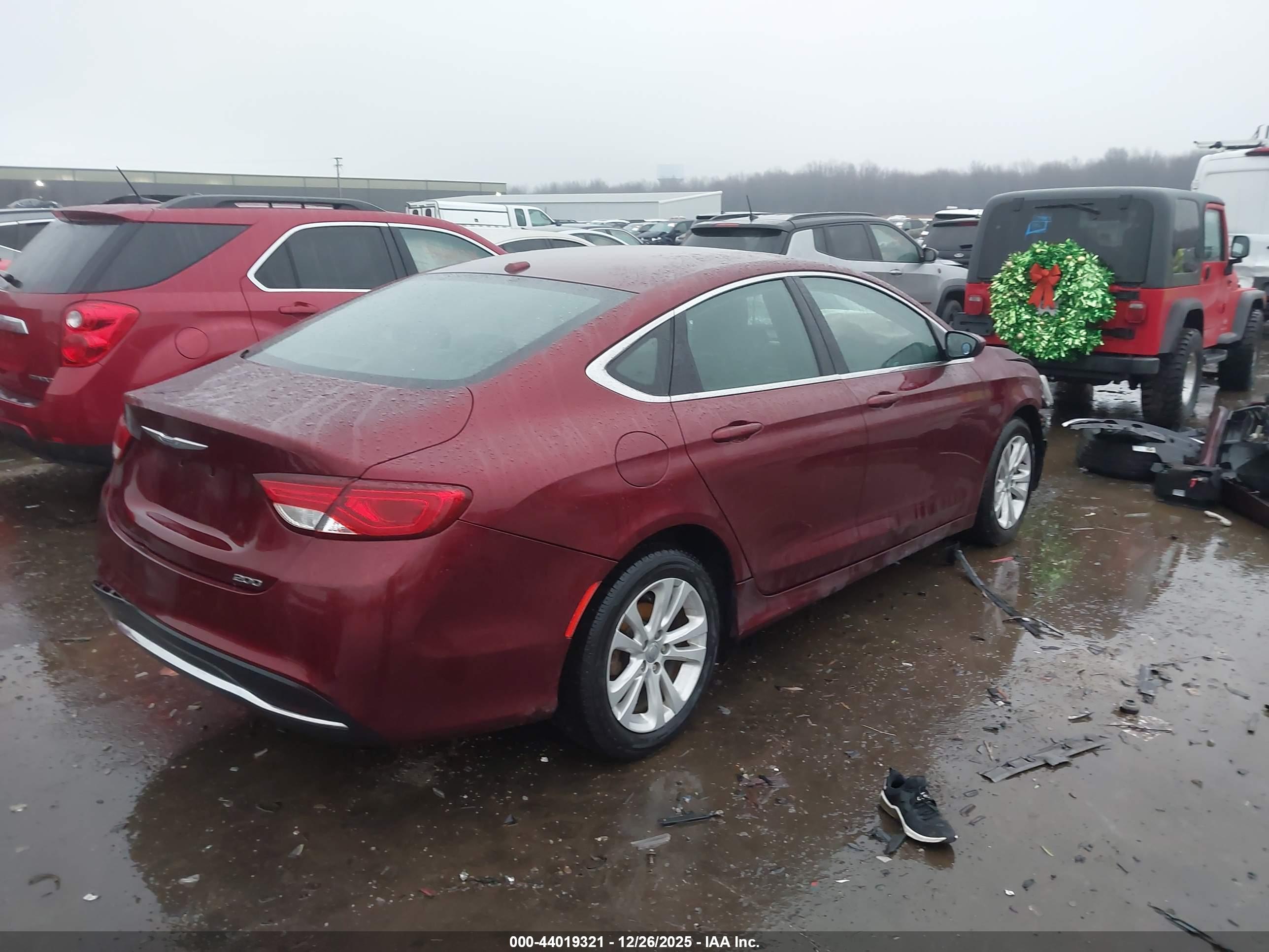 CHRYSLER 200 image 4