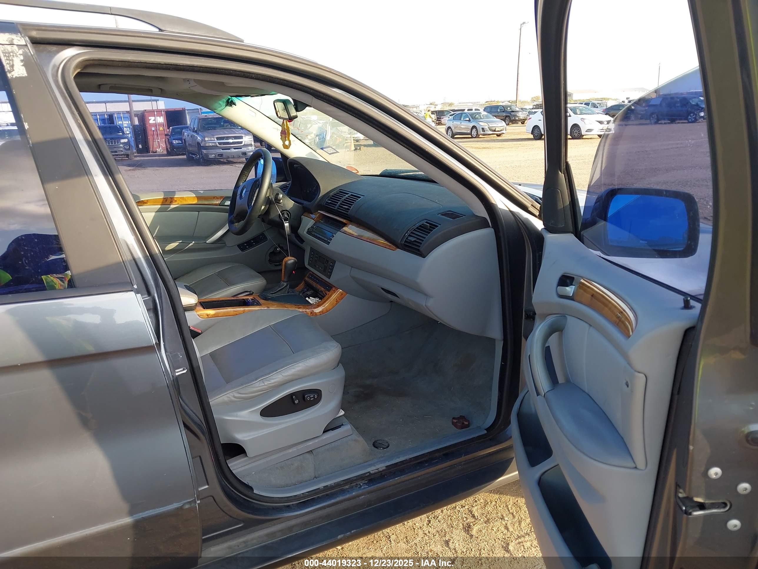 BMW X5 image 5