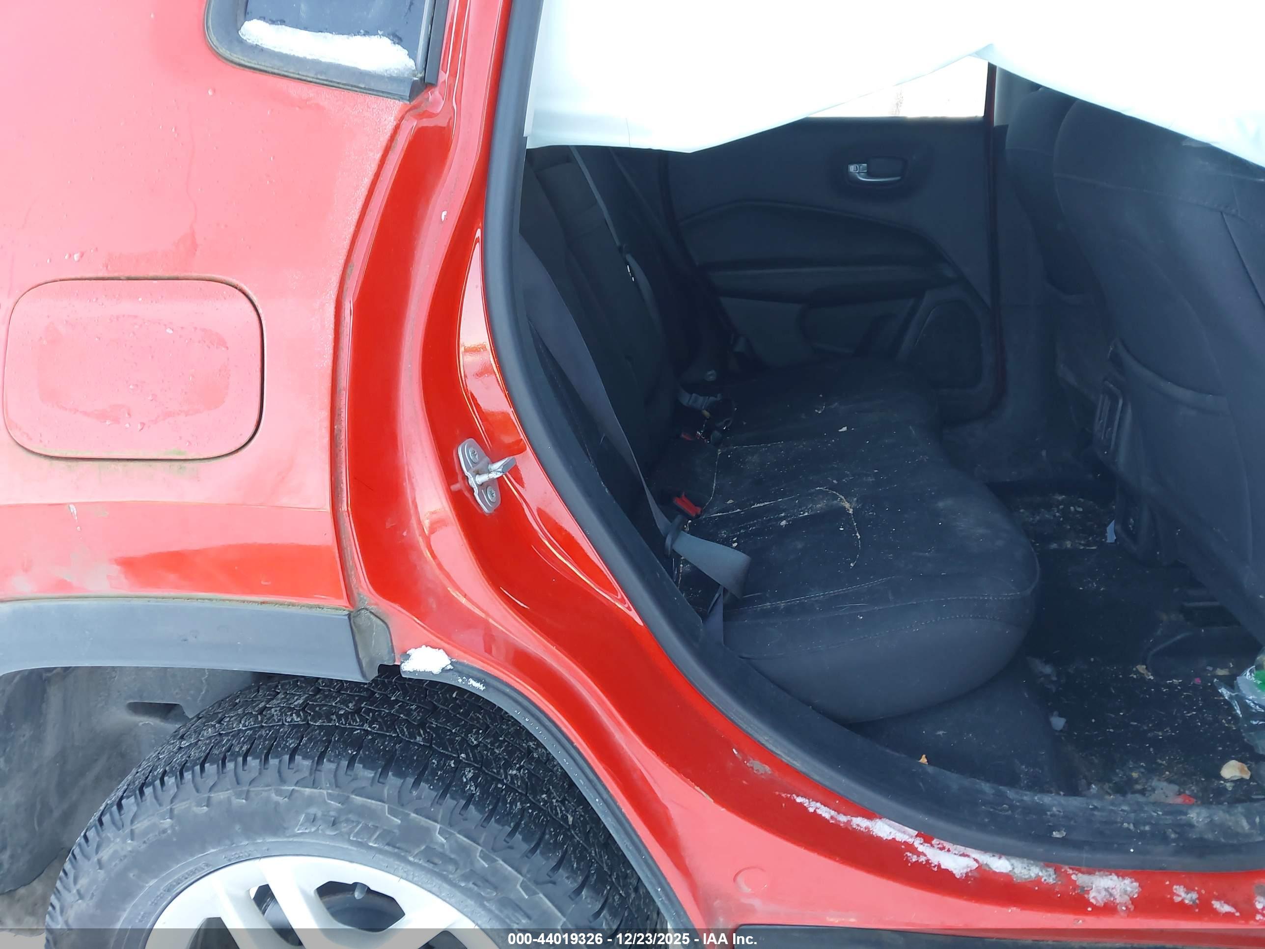 JEEP COMPASS image 8