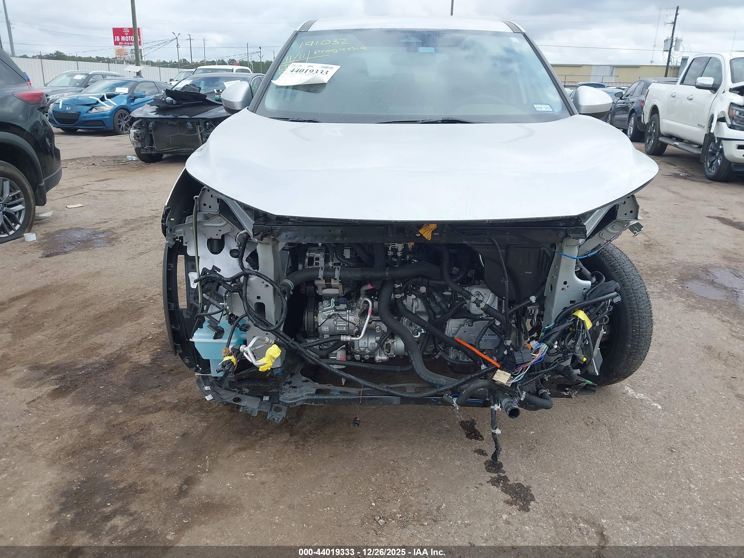 NISSAN ROGUE image 6