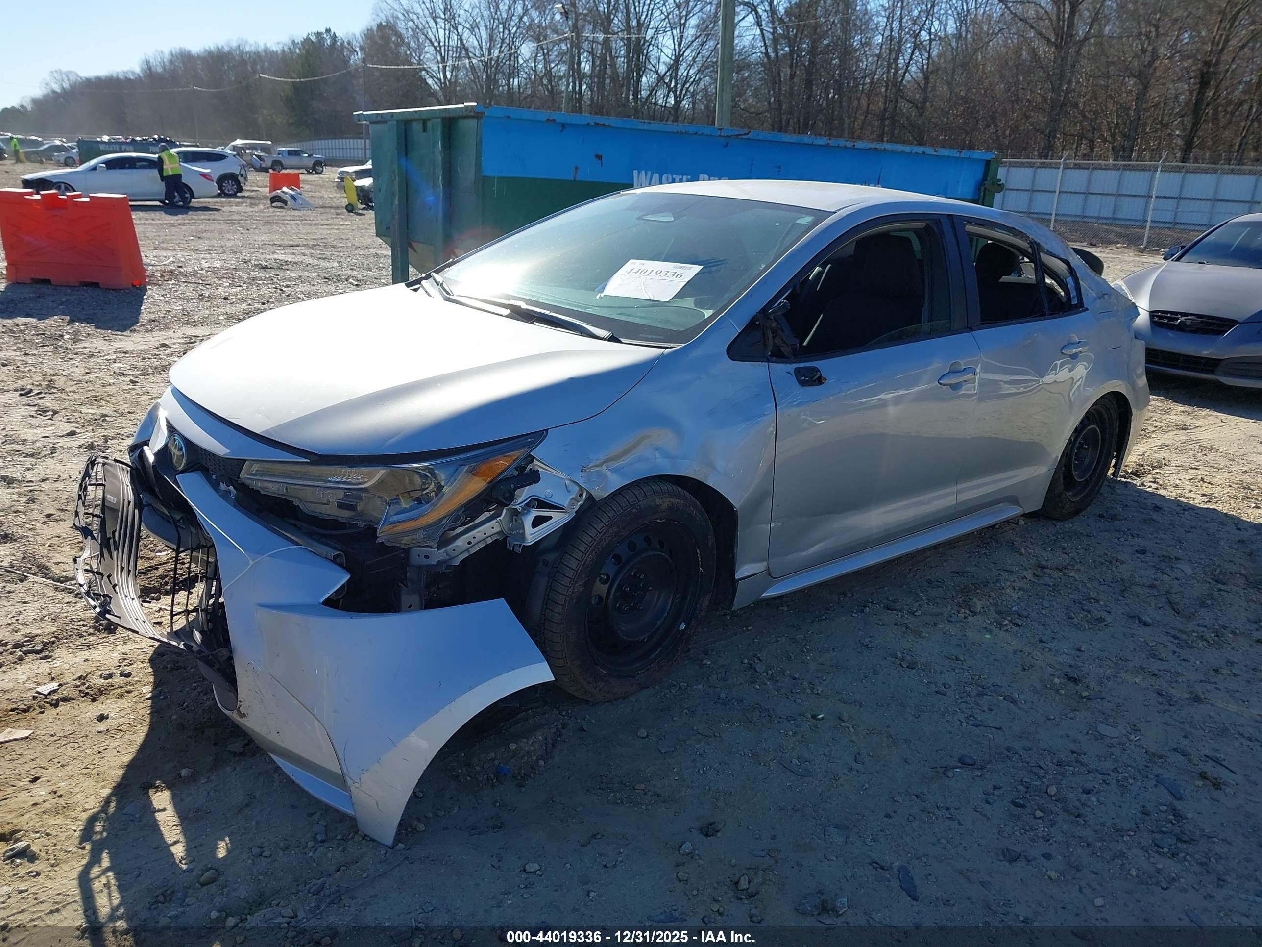 TOYOTA COROLLA image 2
