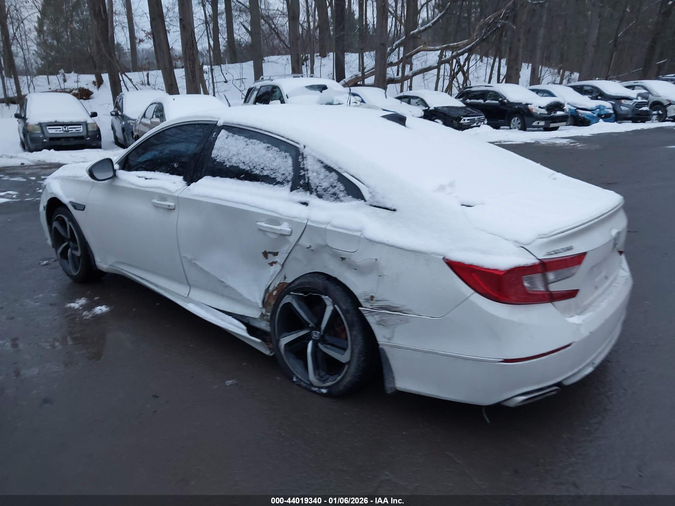 HONDA ACCORD image 6