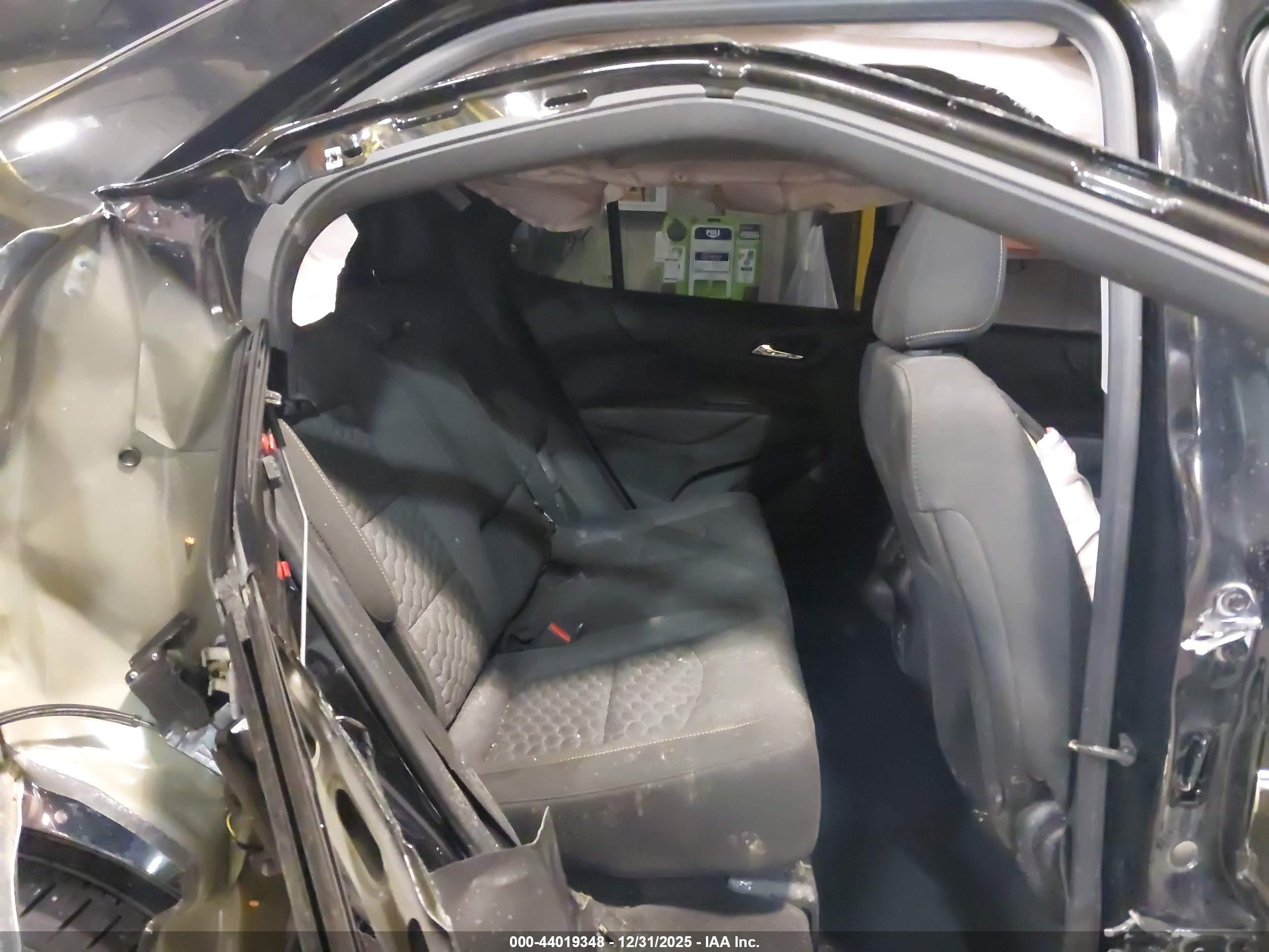 CHEVROLET EQUINOX image 8