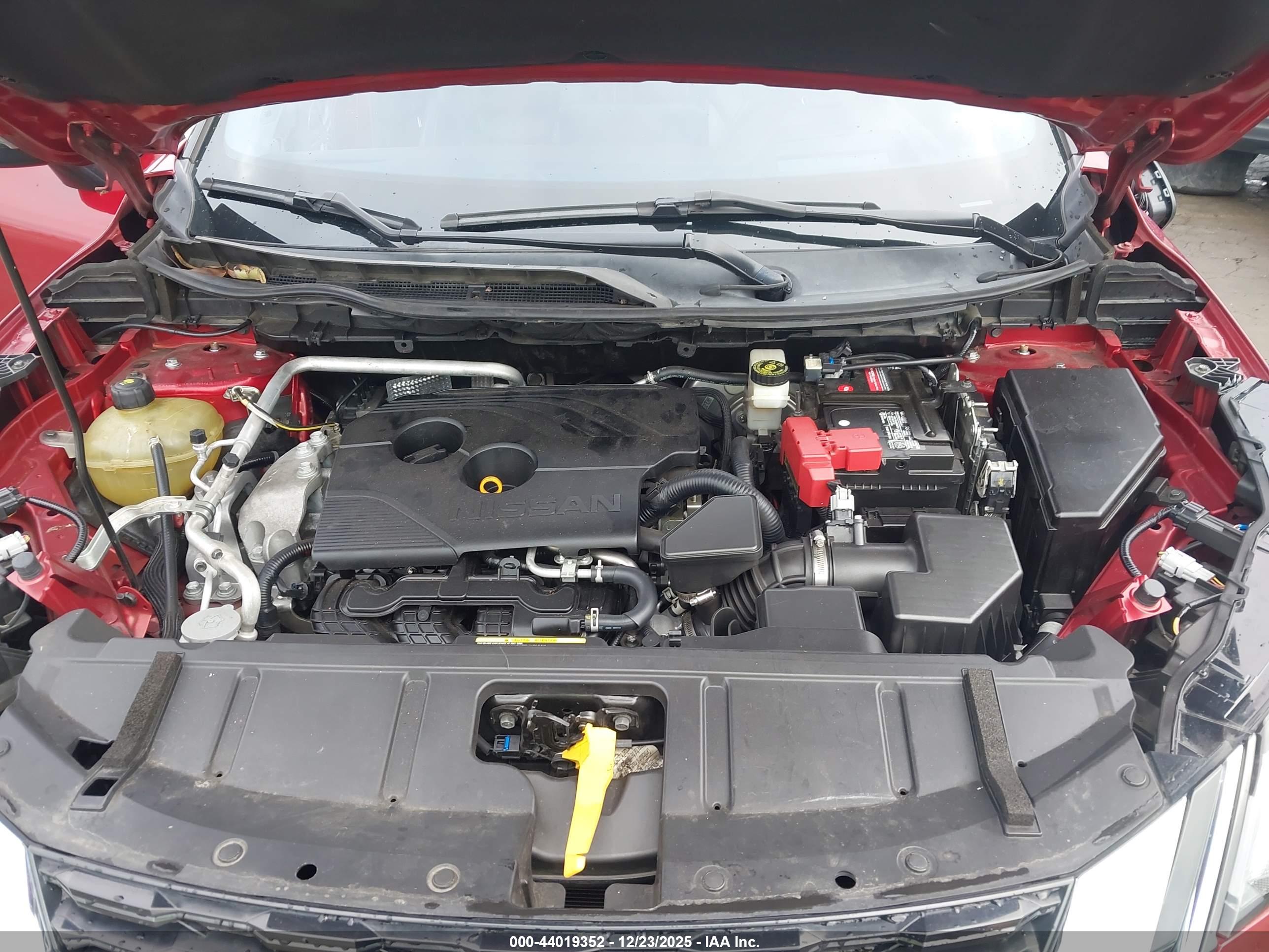 NISSAN ROGUE image 10