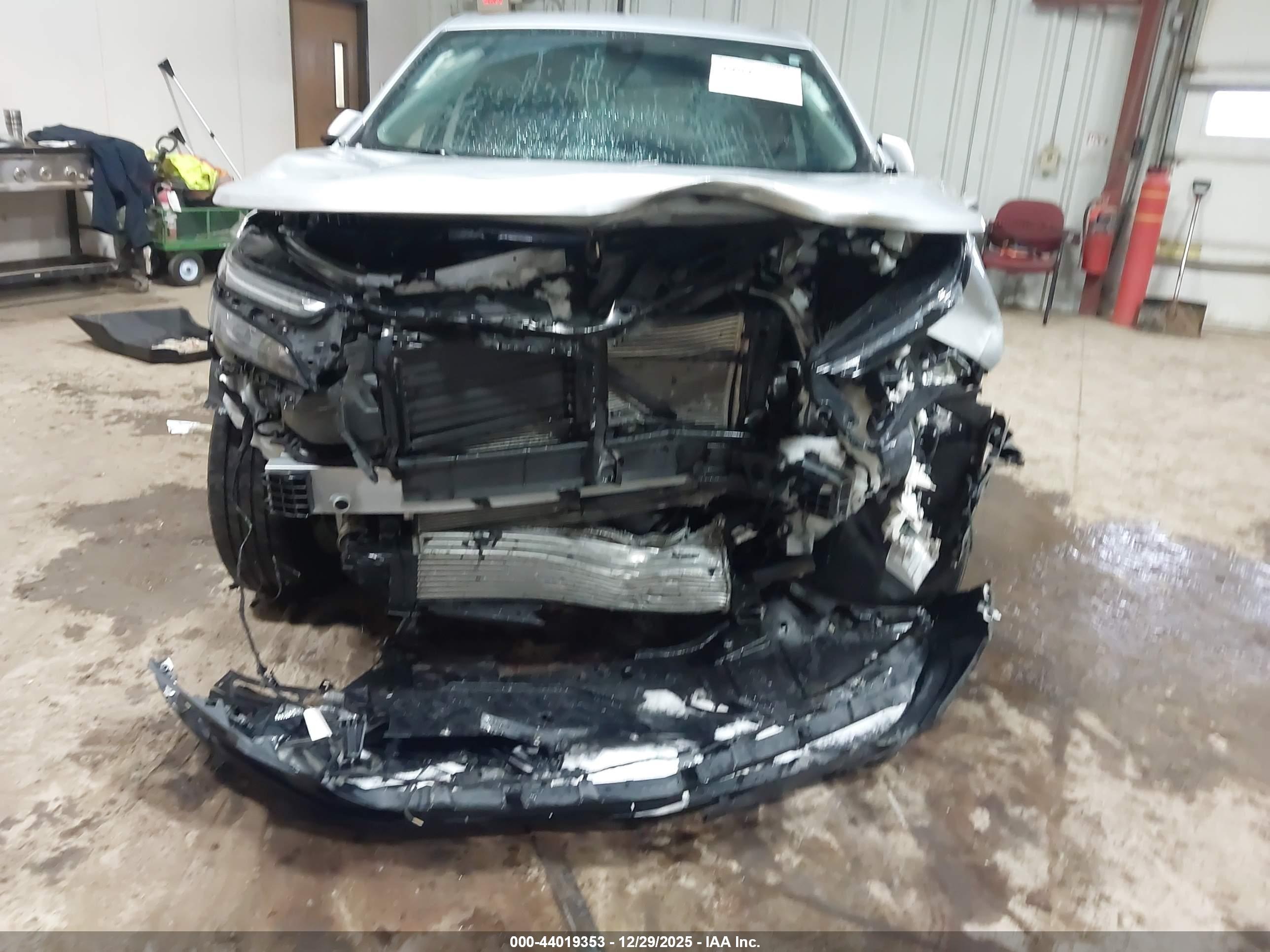 CHEVROLET EQUINOX image 6