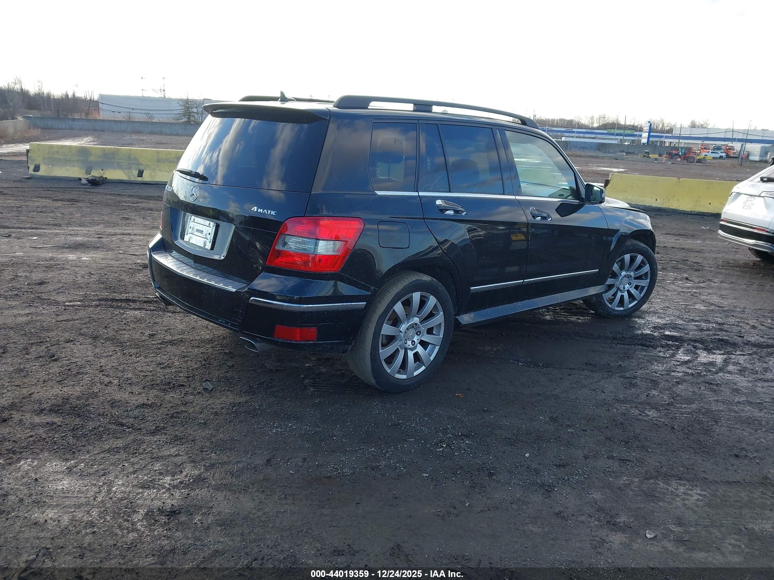 MERCEDES-BENZ GLK image 4