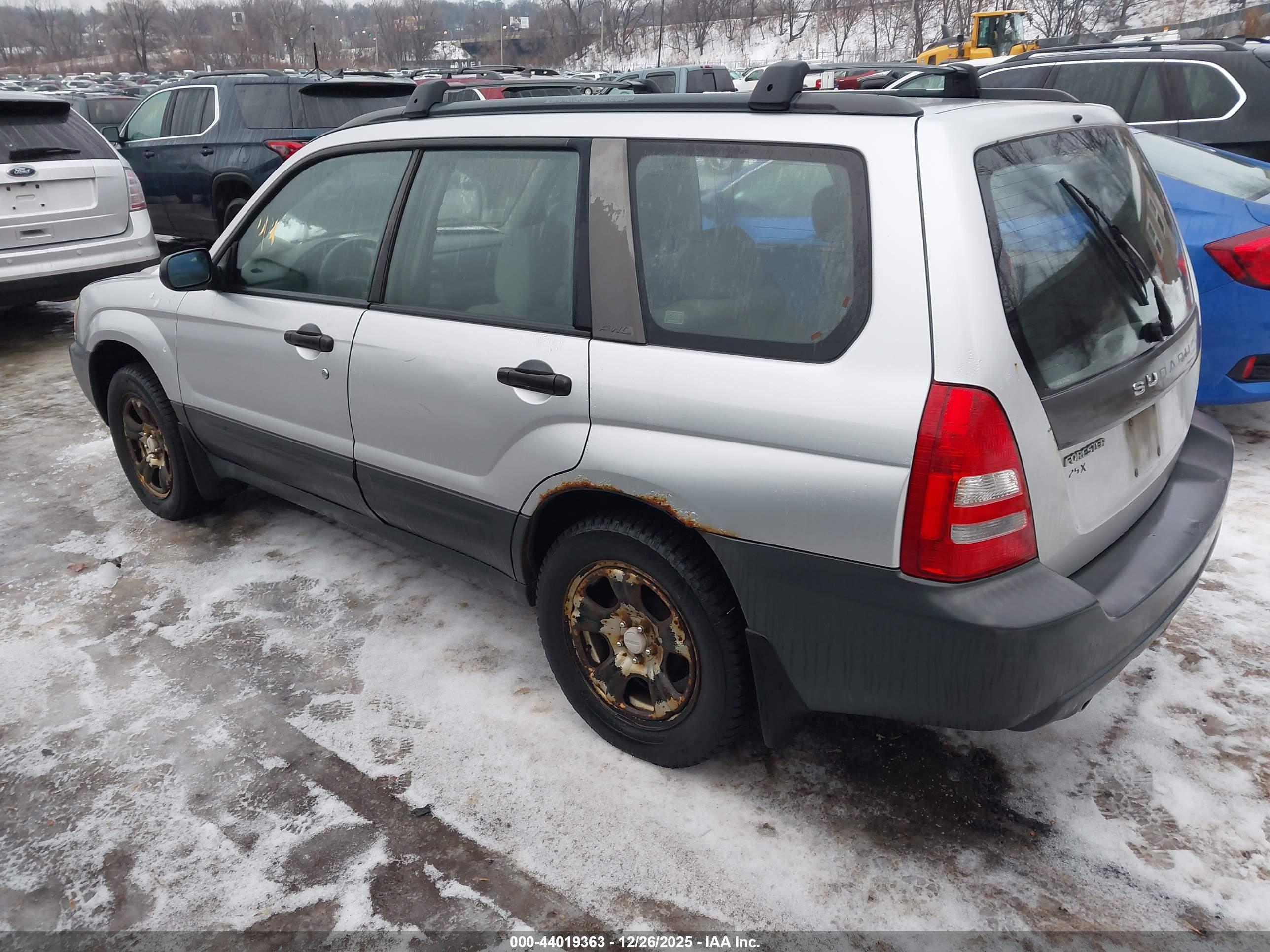 SUBARU FORESTER image 3