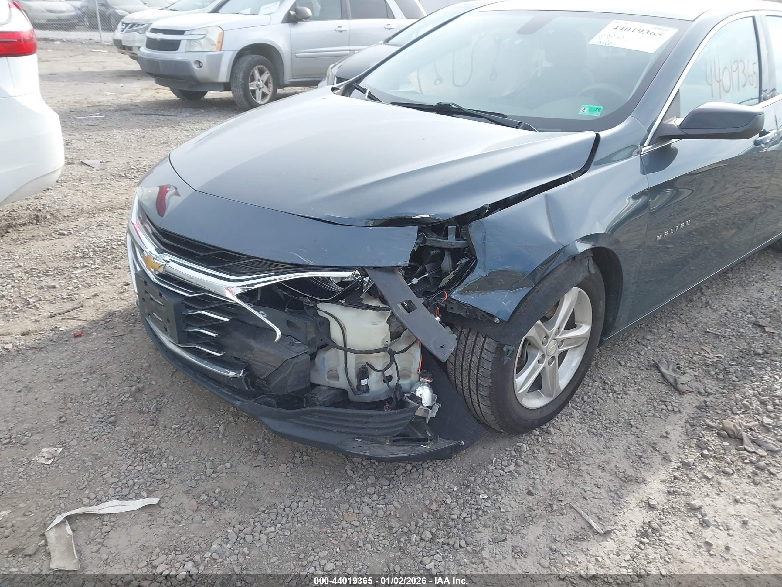 CHEVROLET MALIBU image 6