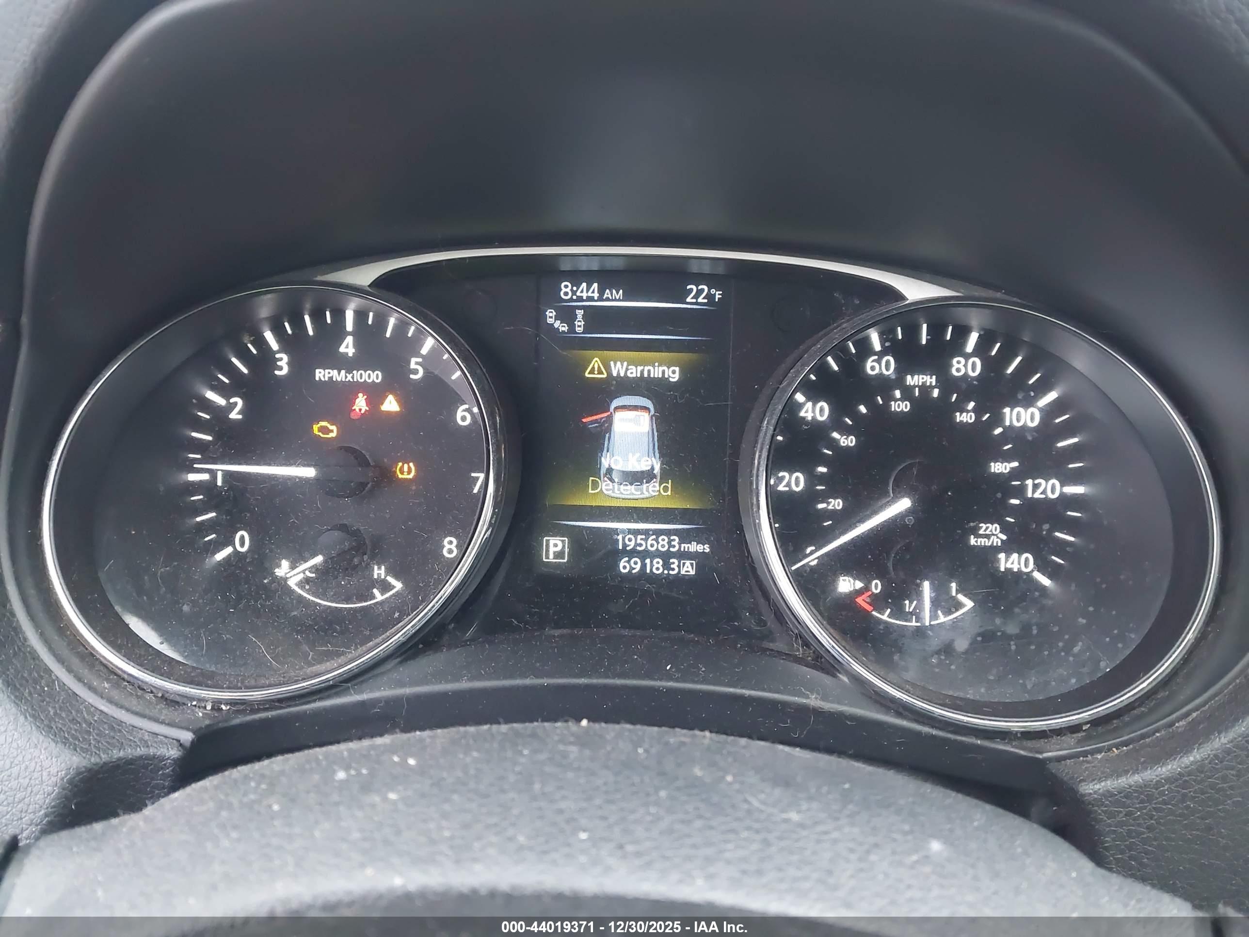 NISSAN ROGUE image 7