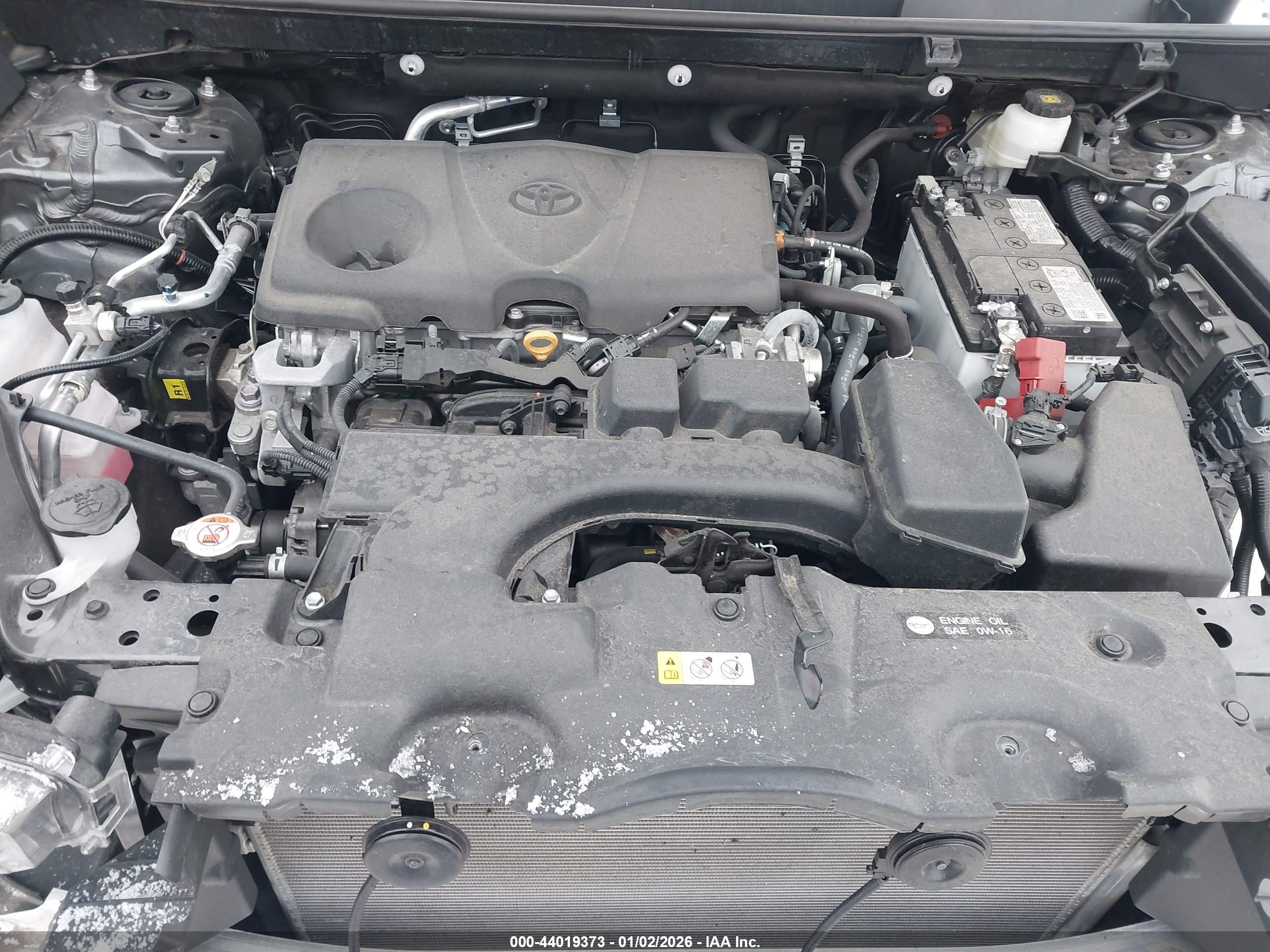 TOYOTA RAV4 image 10