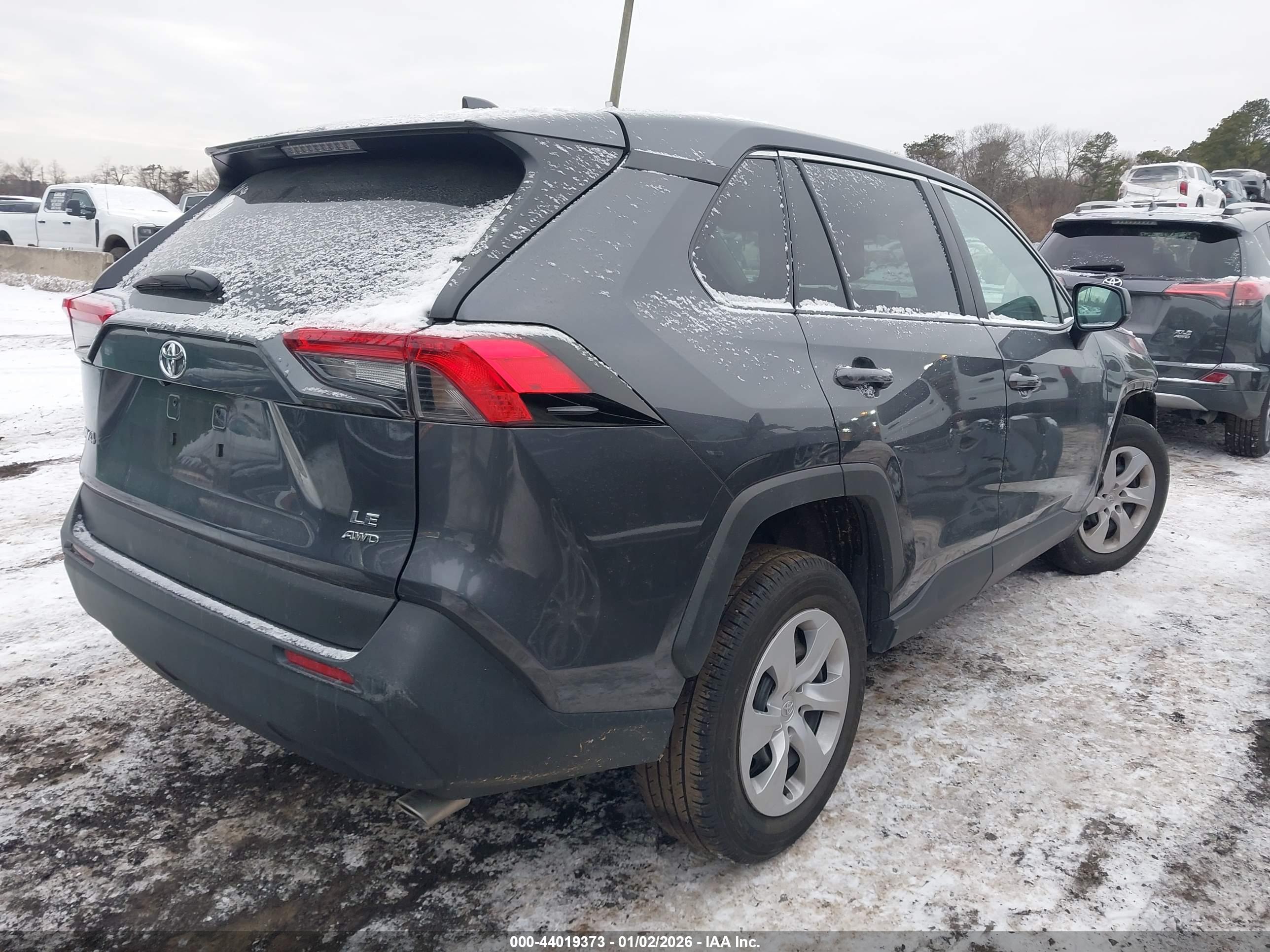 TOYOTA RAV4 image 4