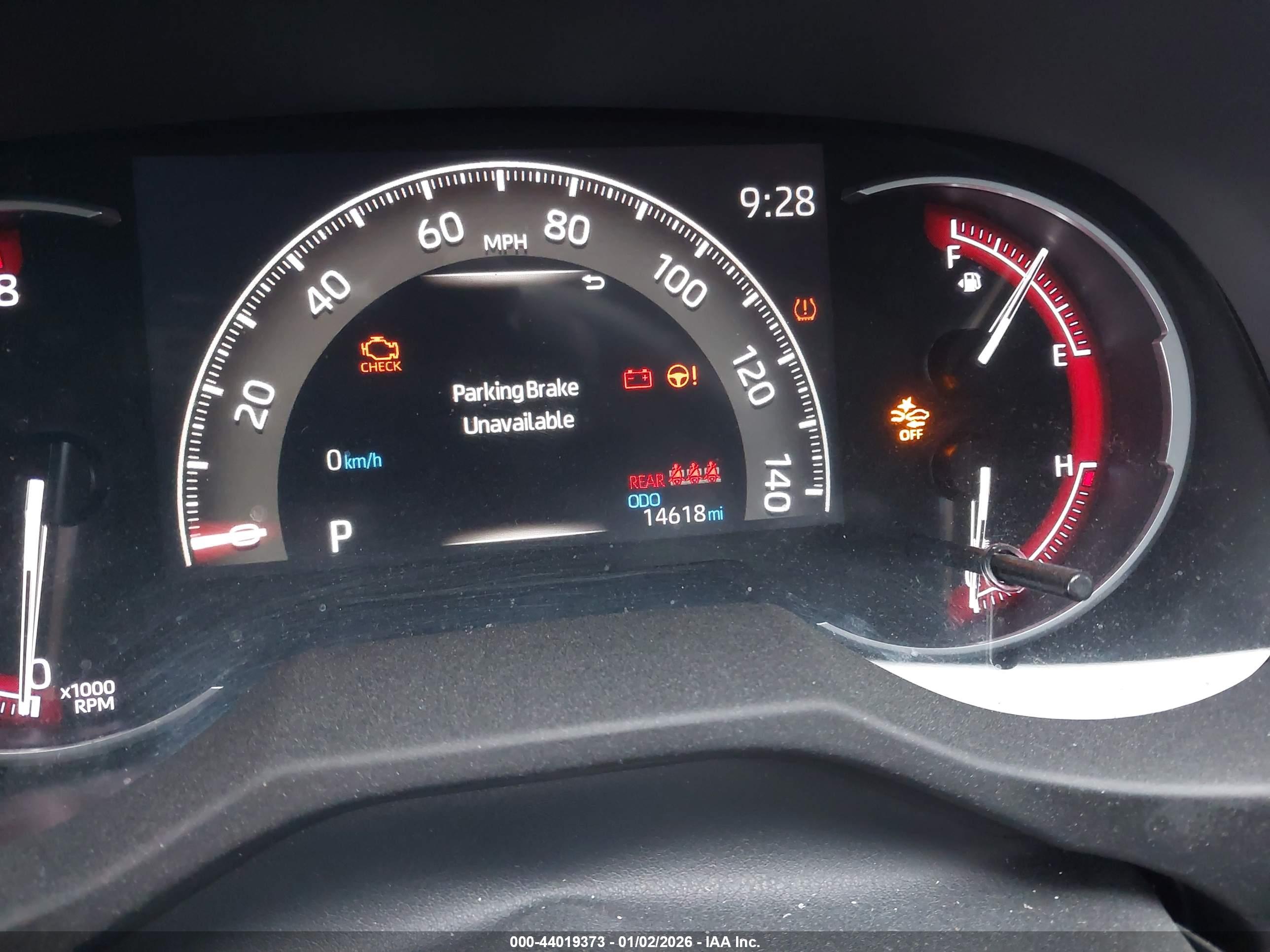 TOYOTA RAV4 image 7