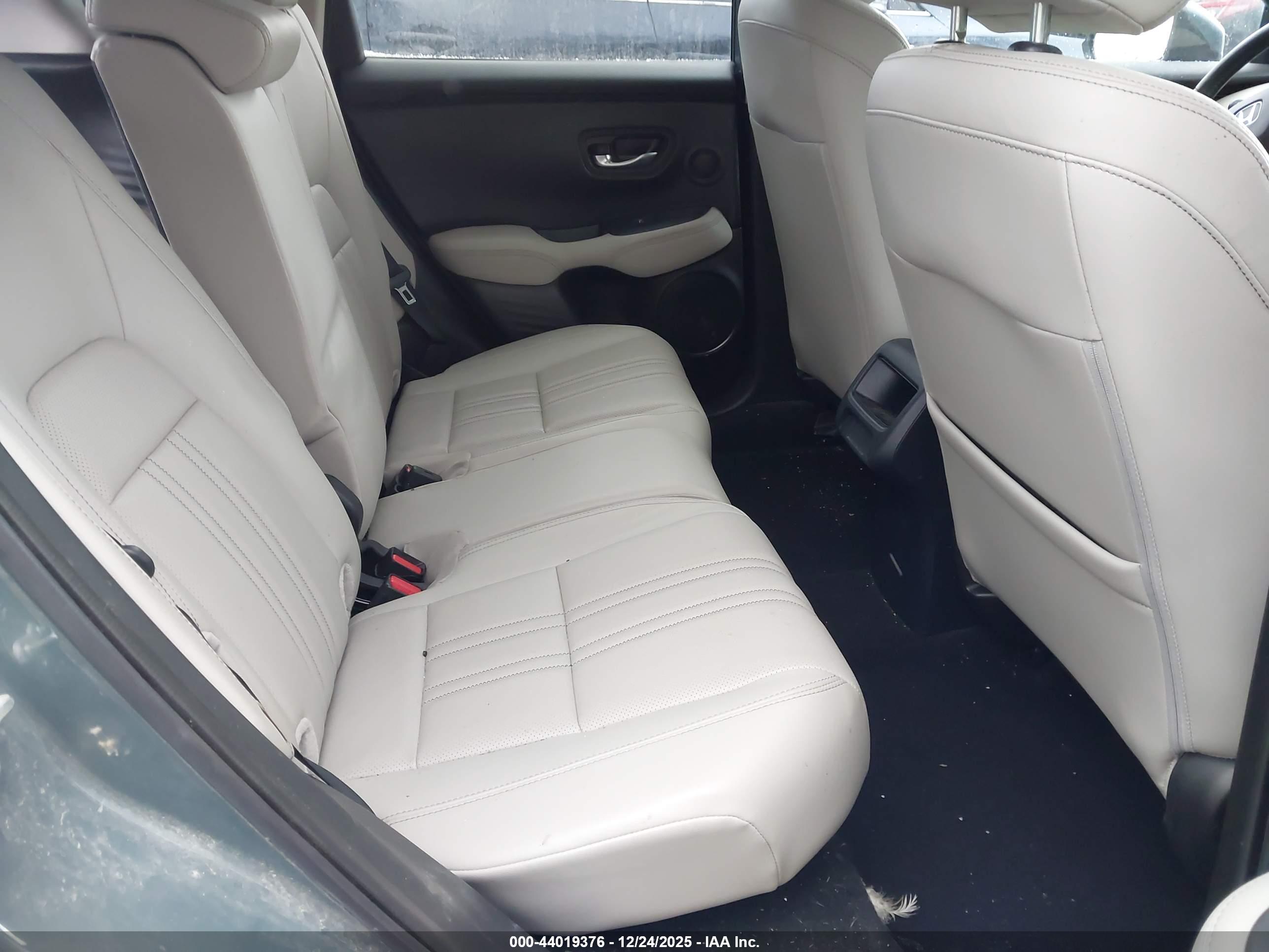 HONDA HR-V image 8