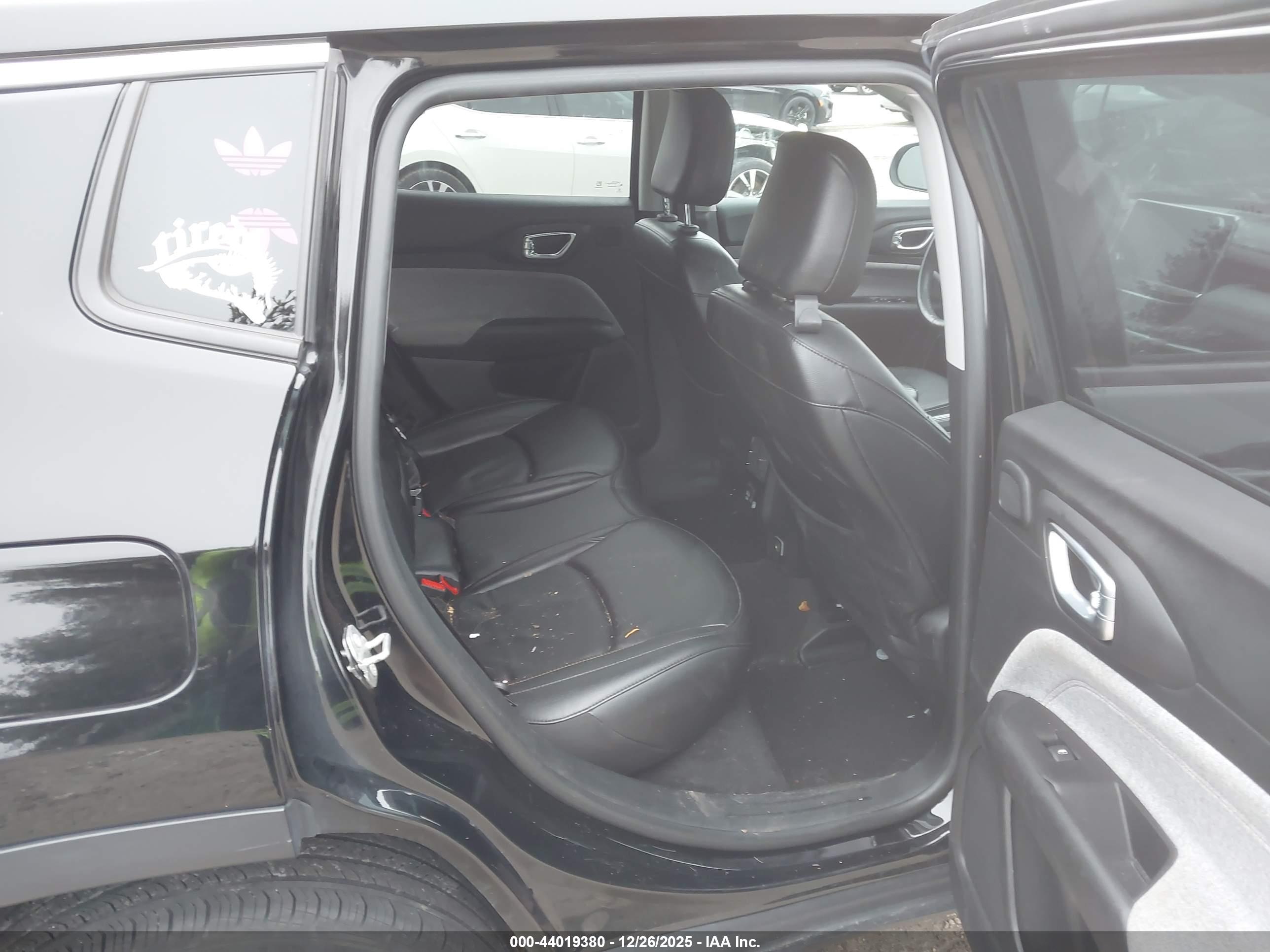 JEEP COMPASS image 8