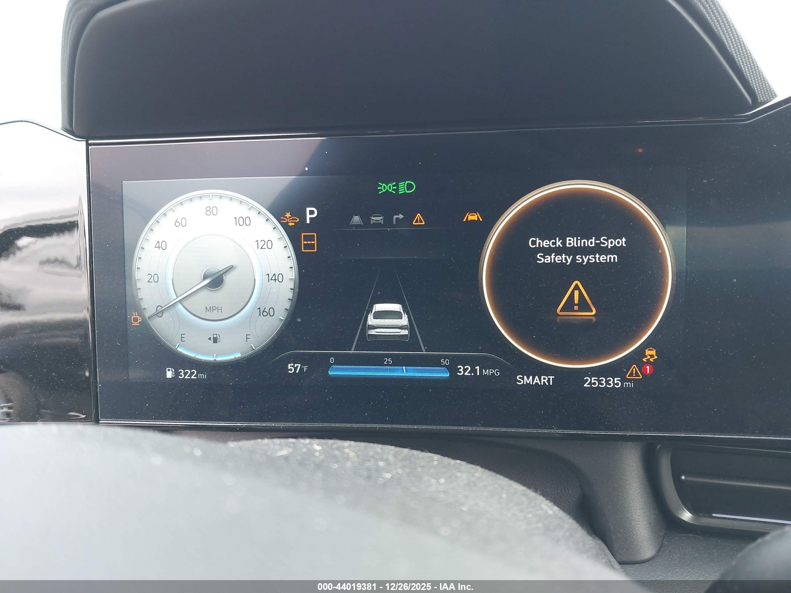 HYUNDAI ELANTRA image 7