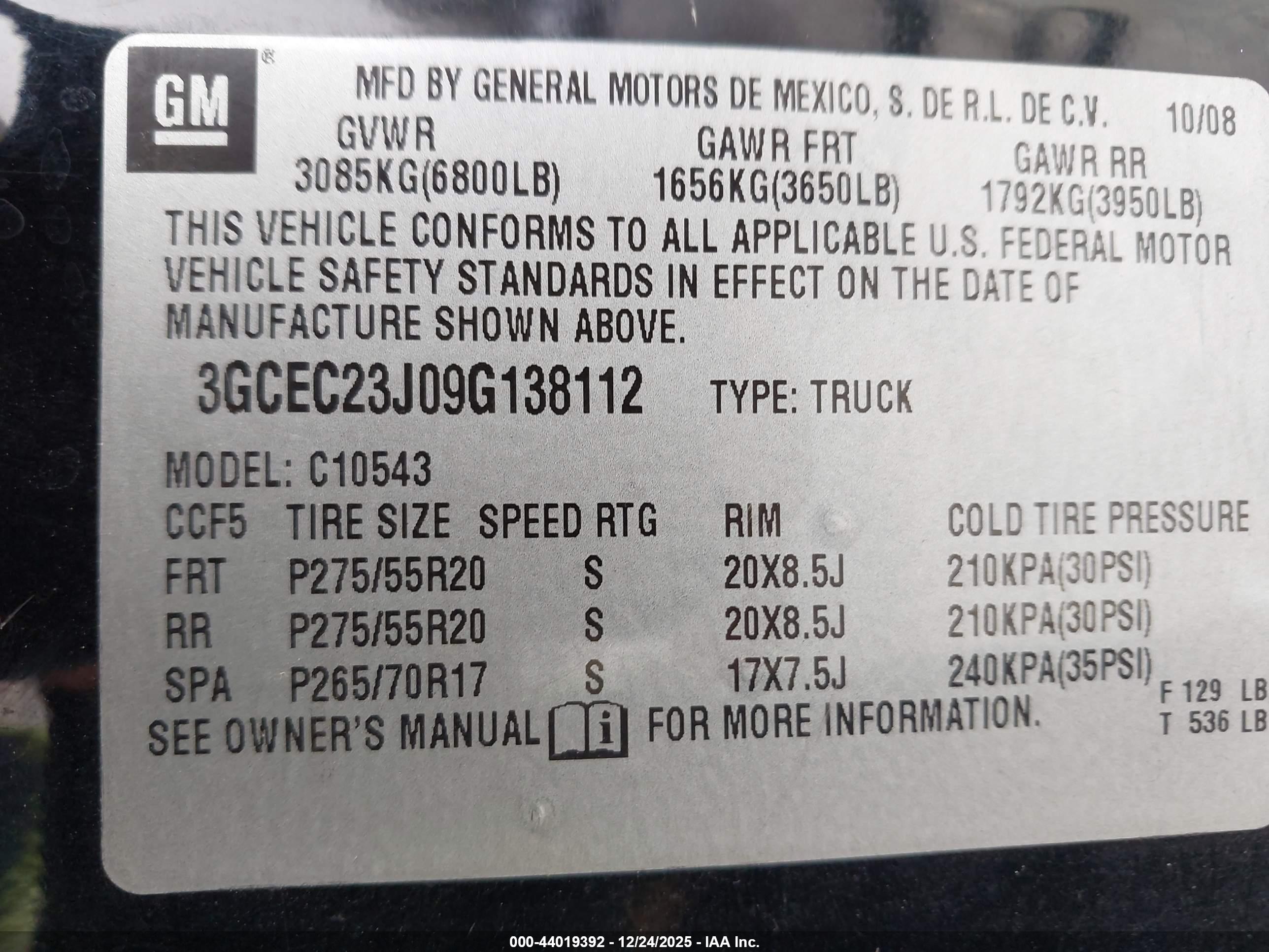 CHEVROLET SILVERADO image 9
