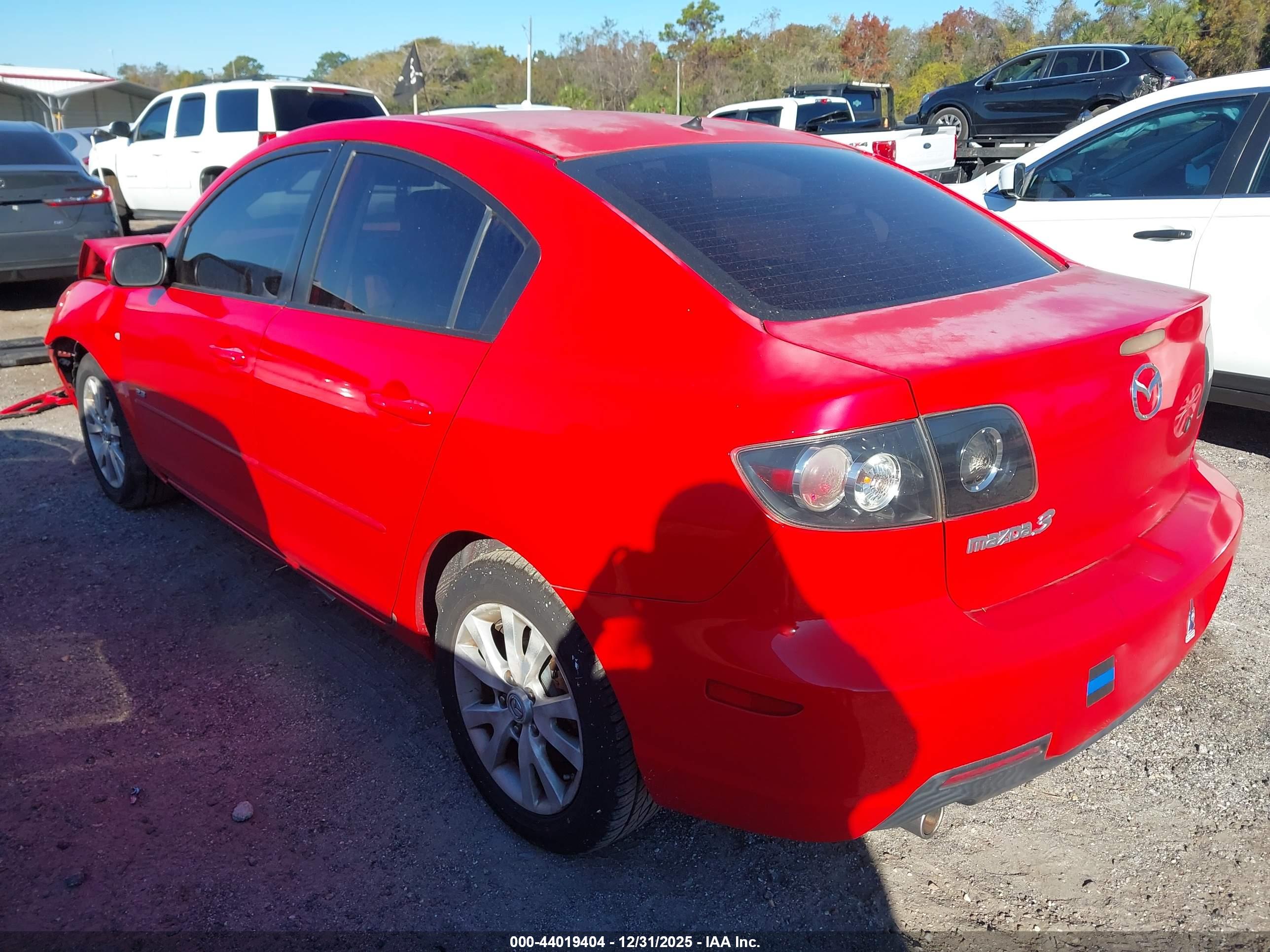 MAZDA MAZDA3 image 3