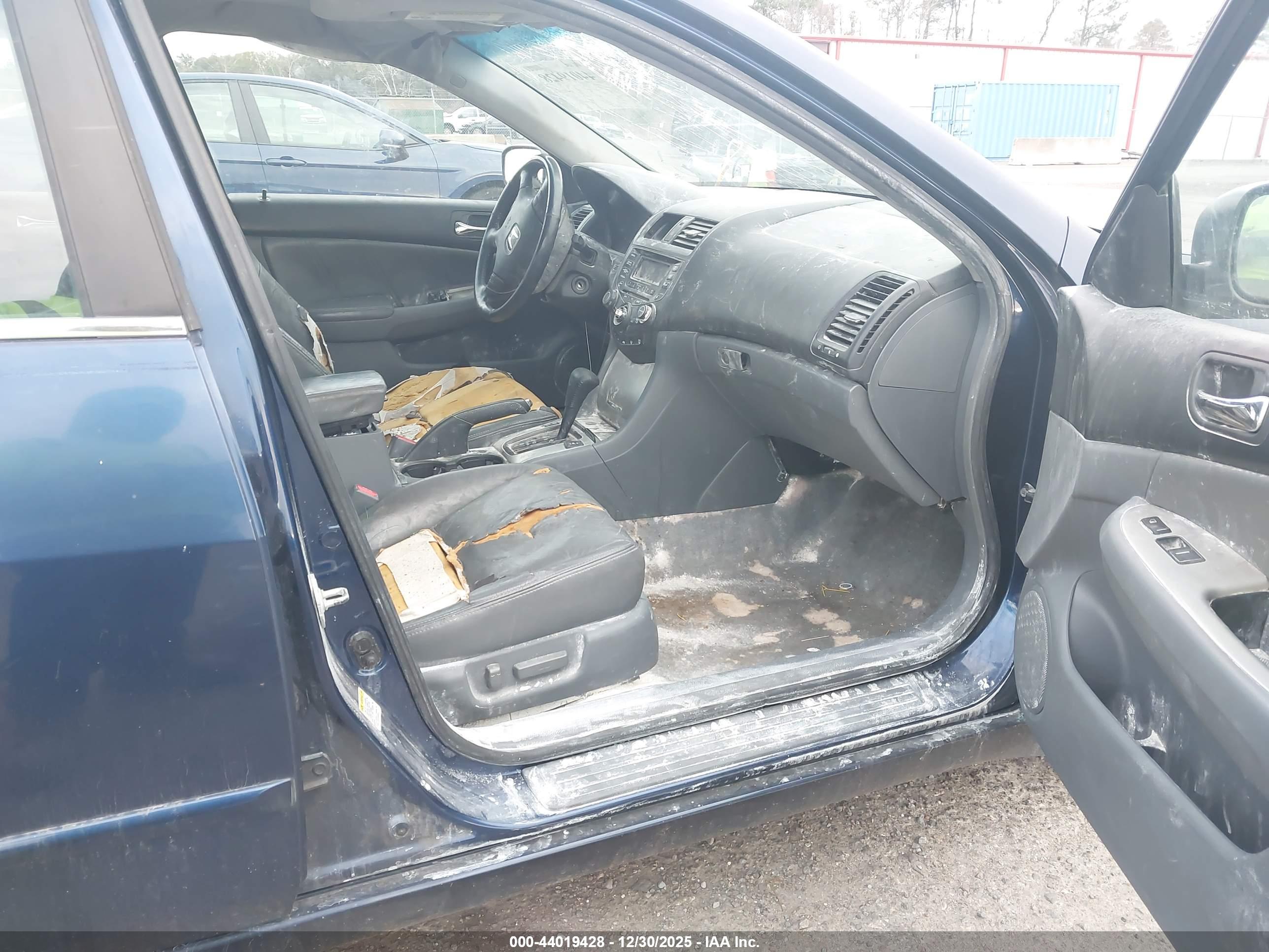 HONDA ACCORD image 5