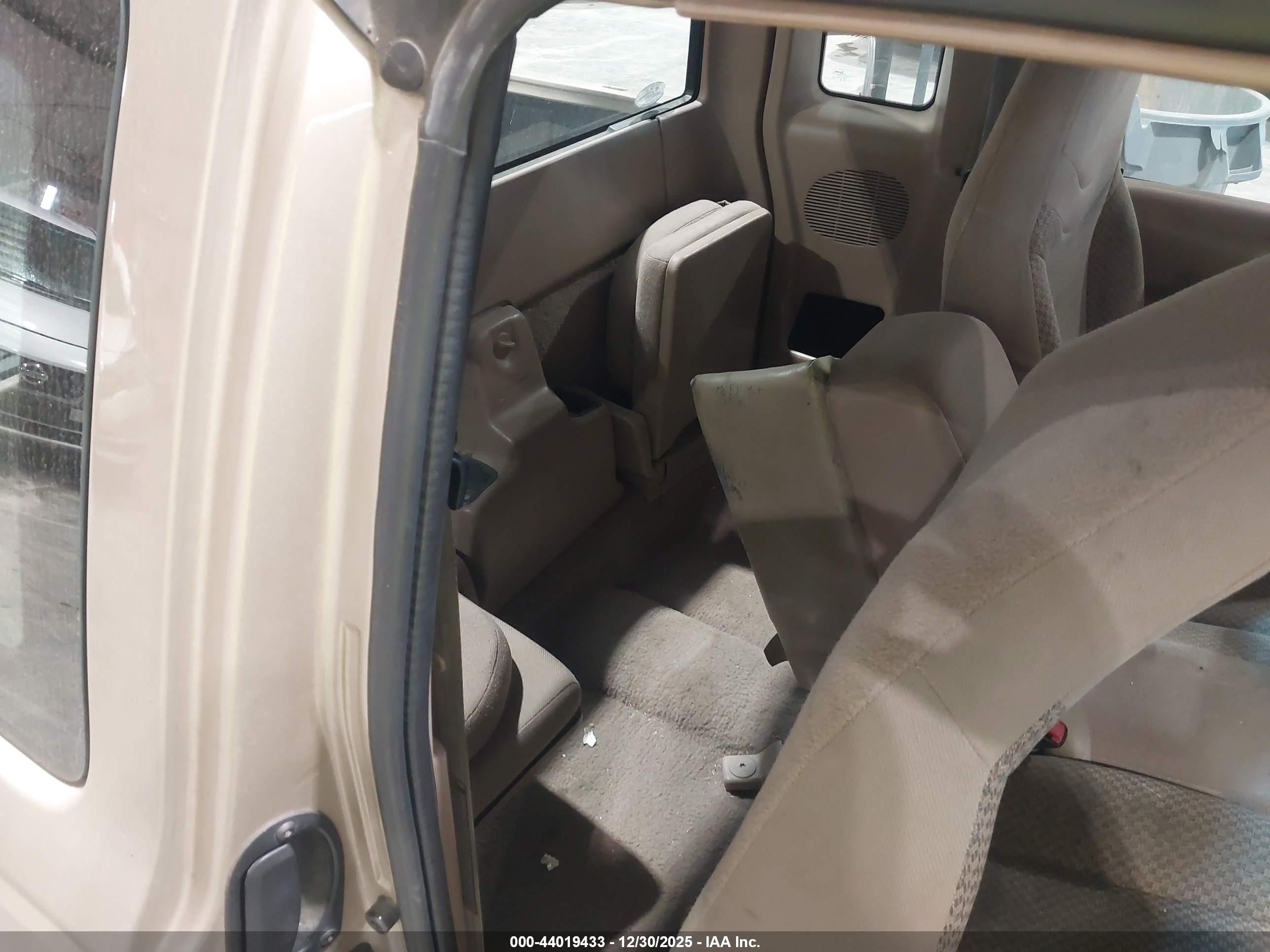 FORD RANGER image 8