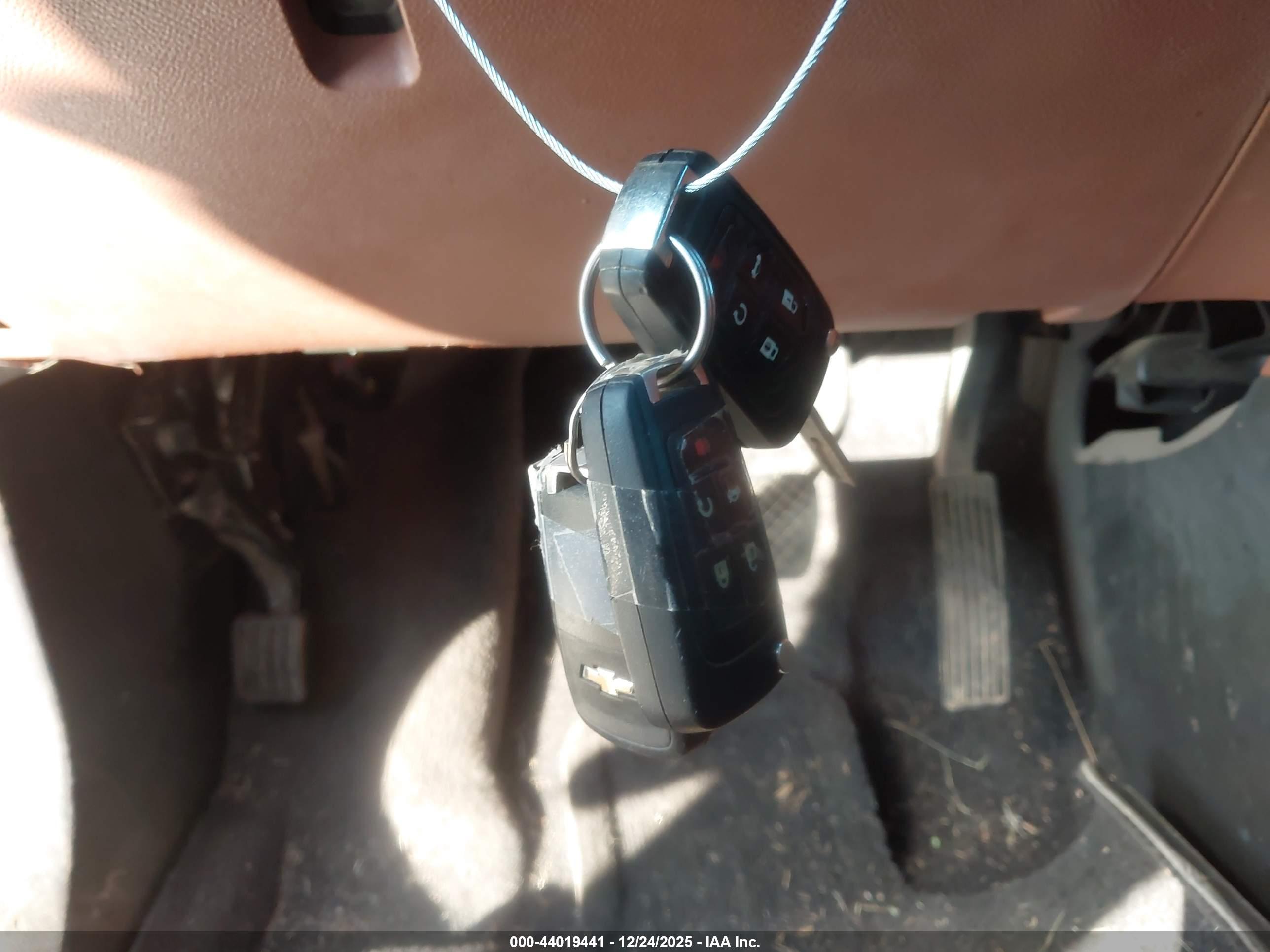 CHEVROLET EQUINOX image 11