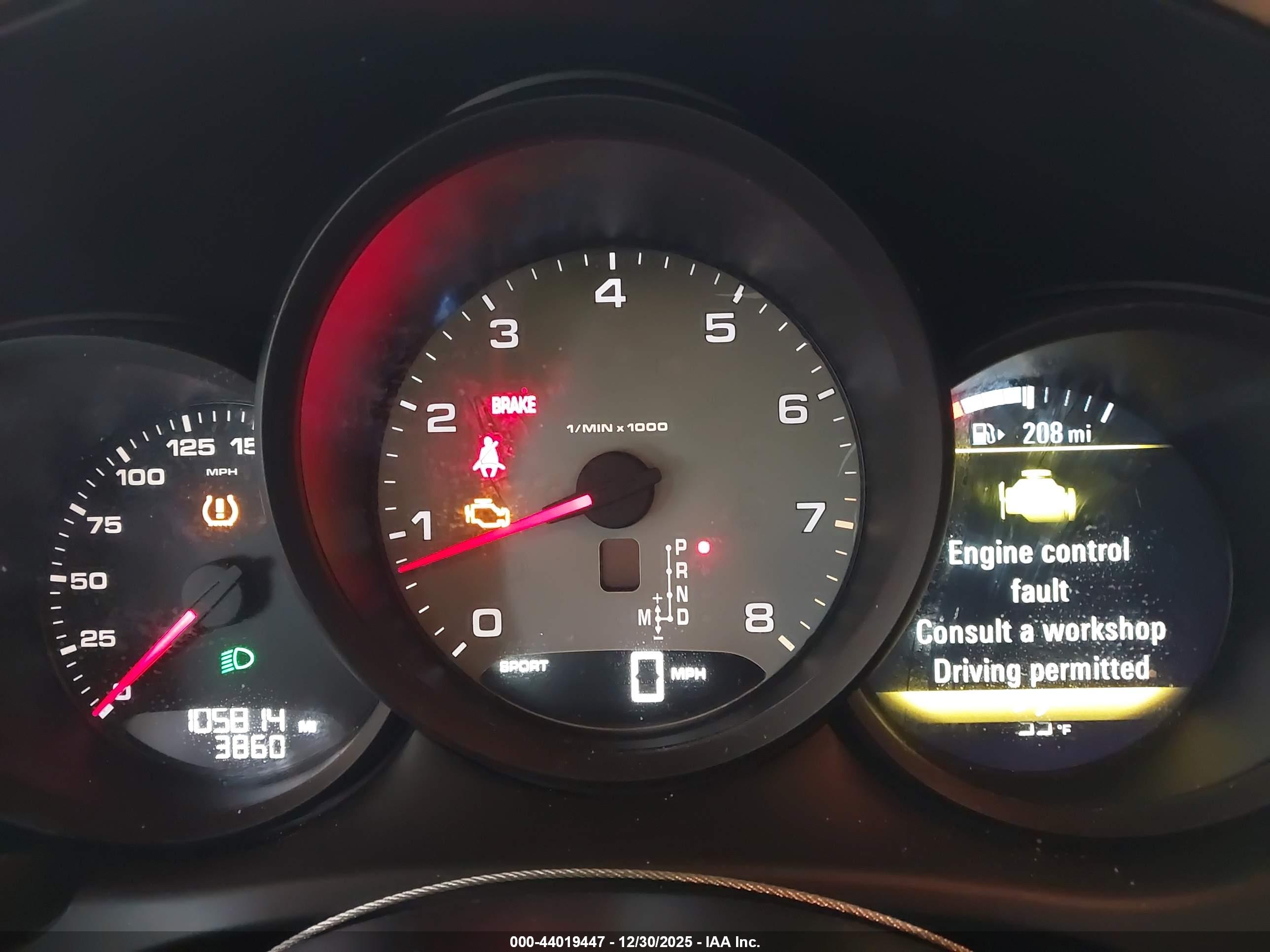 PORSCHE MACAN image 7