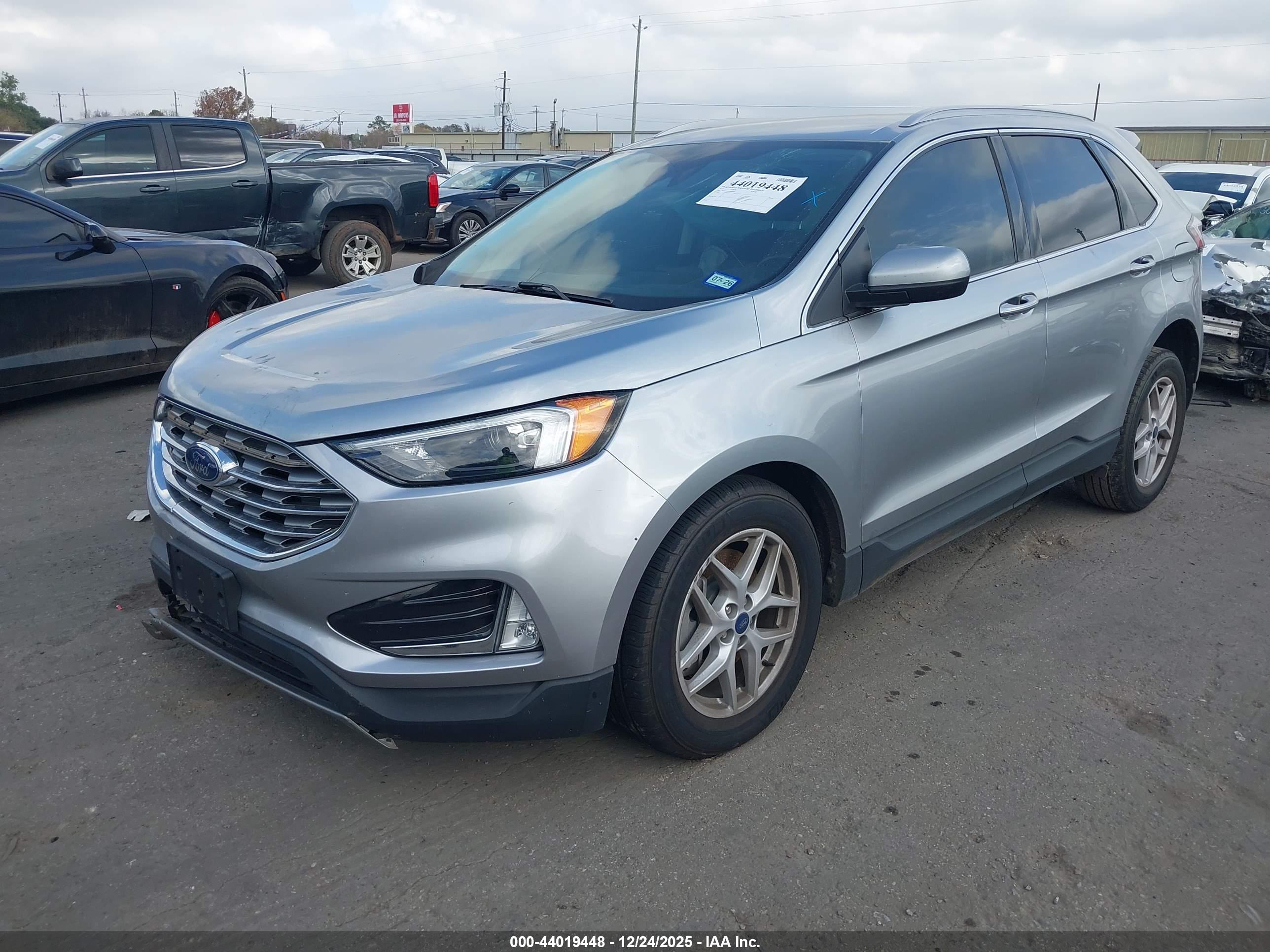 FORD EDGE image 2
