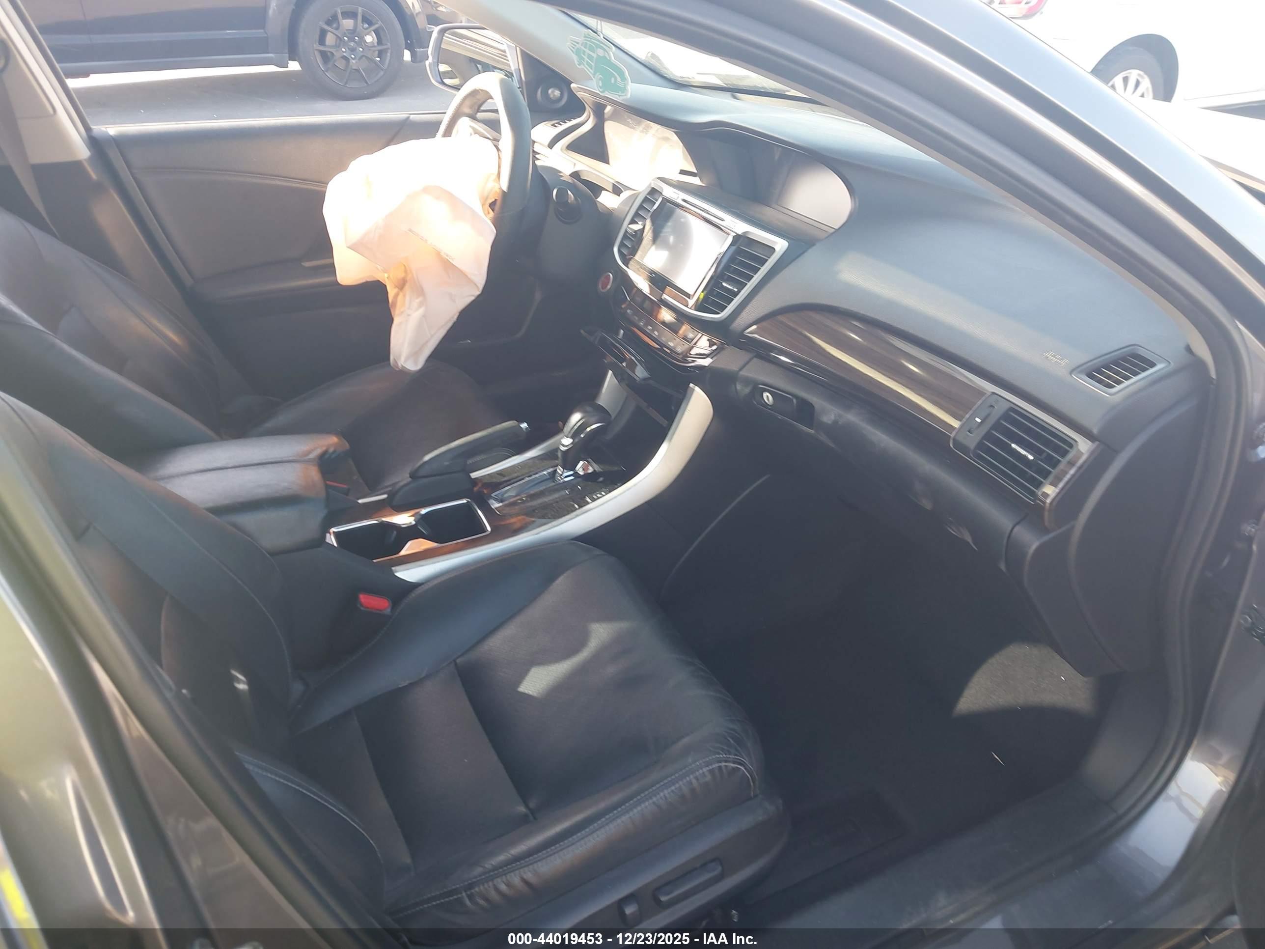 HONDA ACCORD image 5