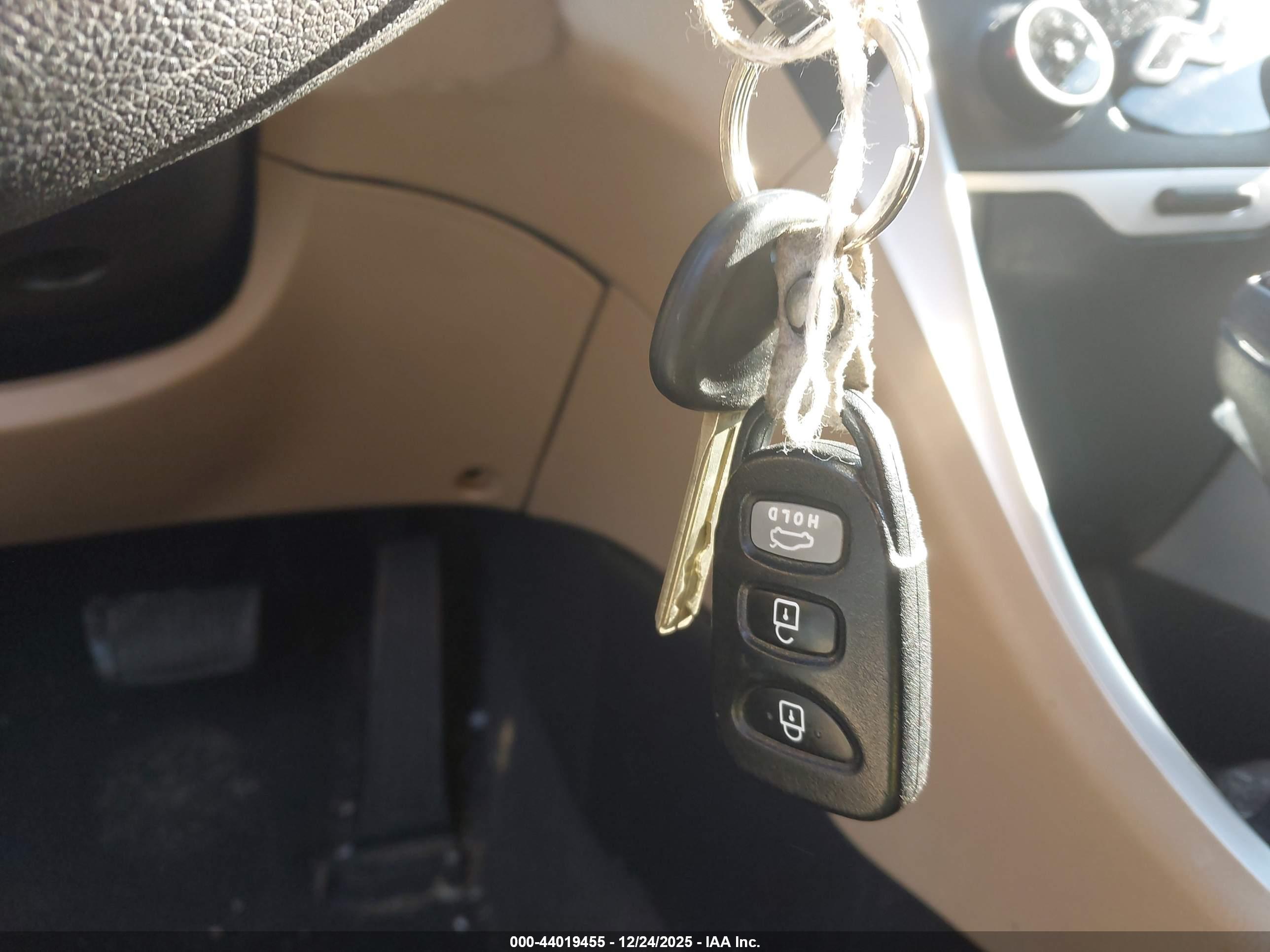 HYUNDAI SONATA image 11