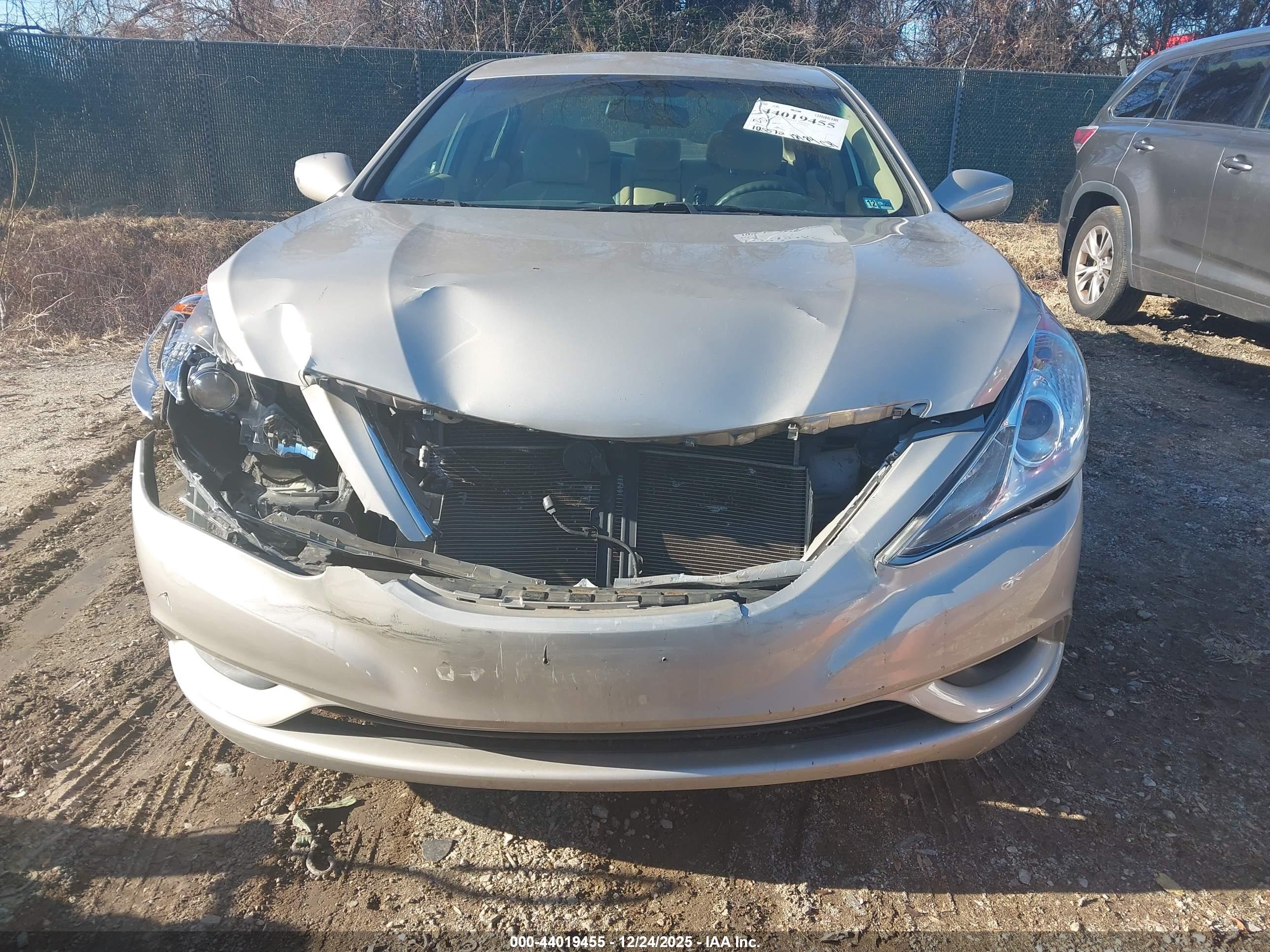 HYUNDAI SONATA image 6