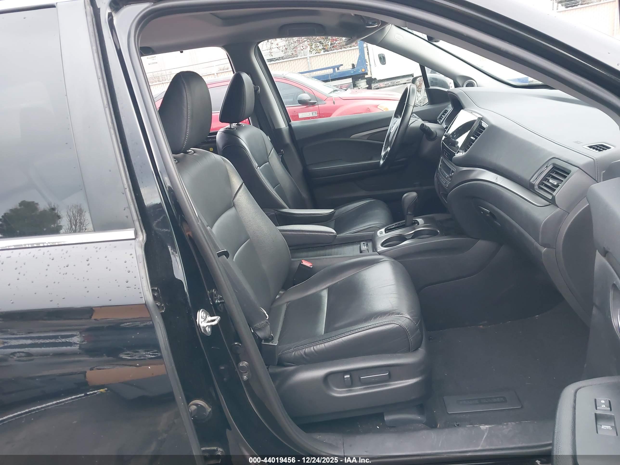 HONDA PILOT image 5