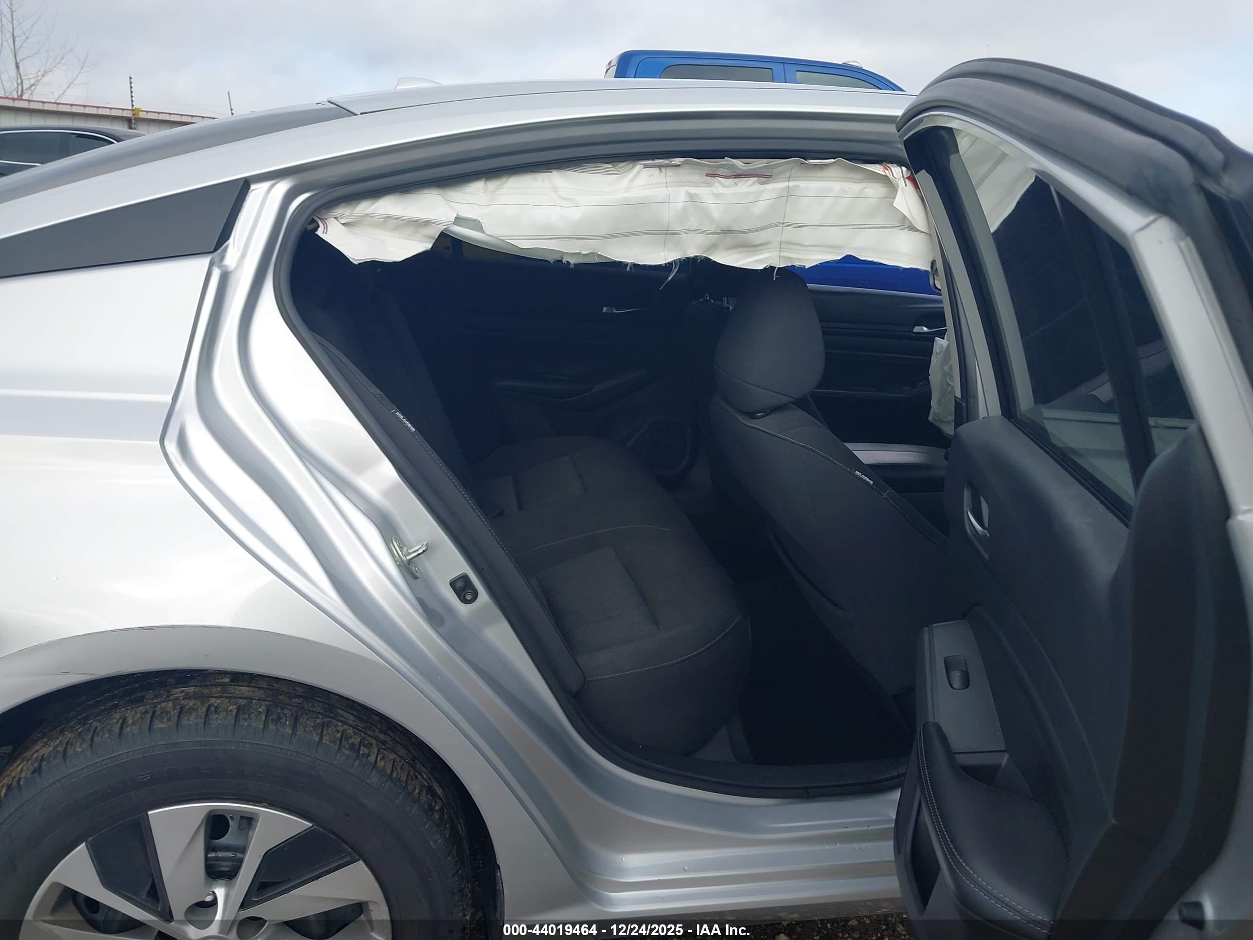 NISSAN ALTIMA image 8