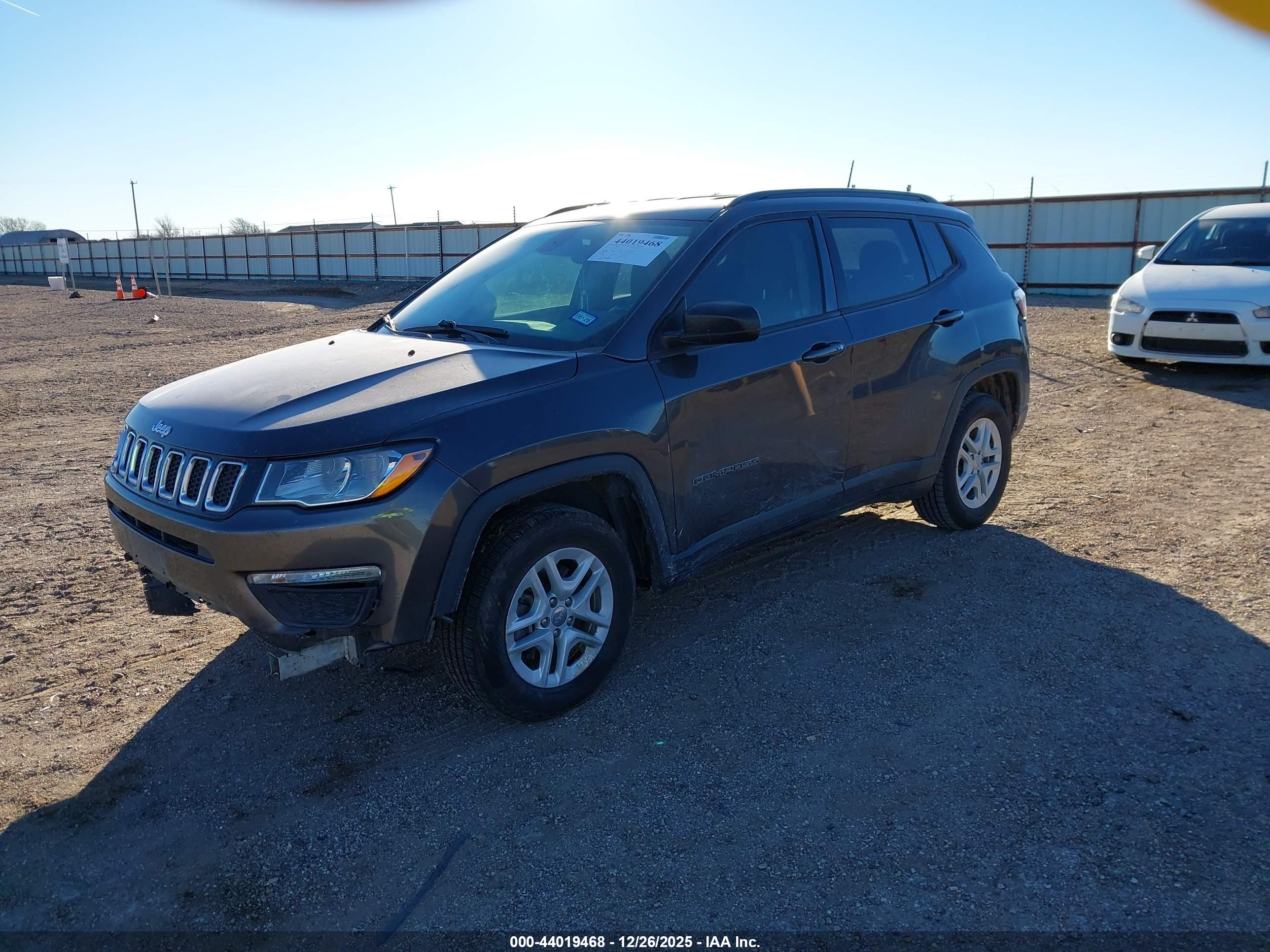 JEEP COMPASS image 2