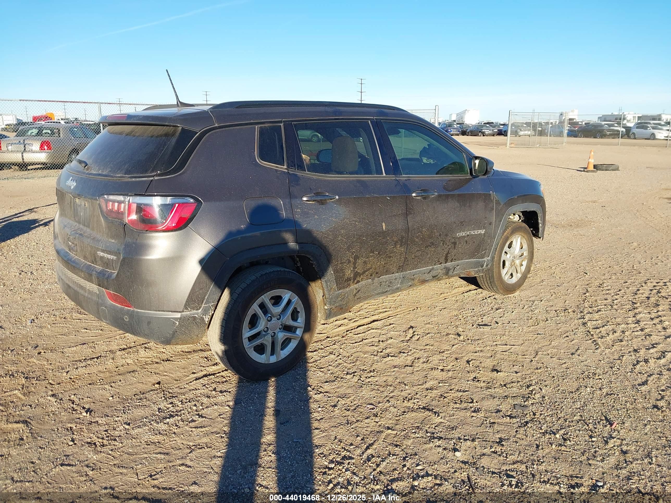 JEEP COMPASS image 4