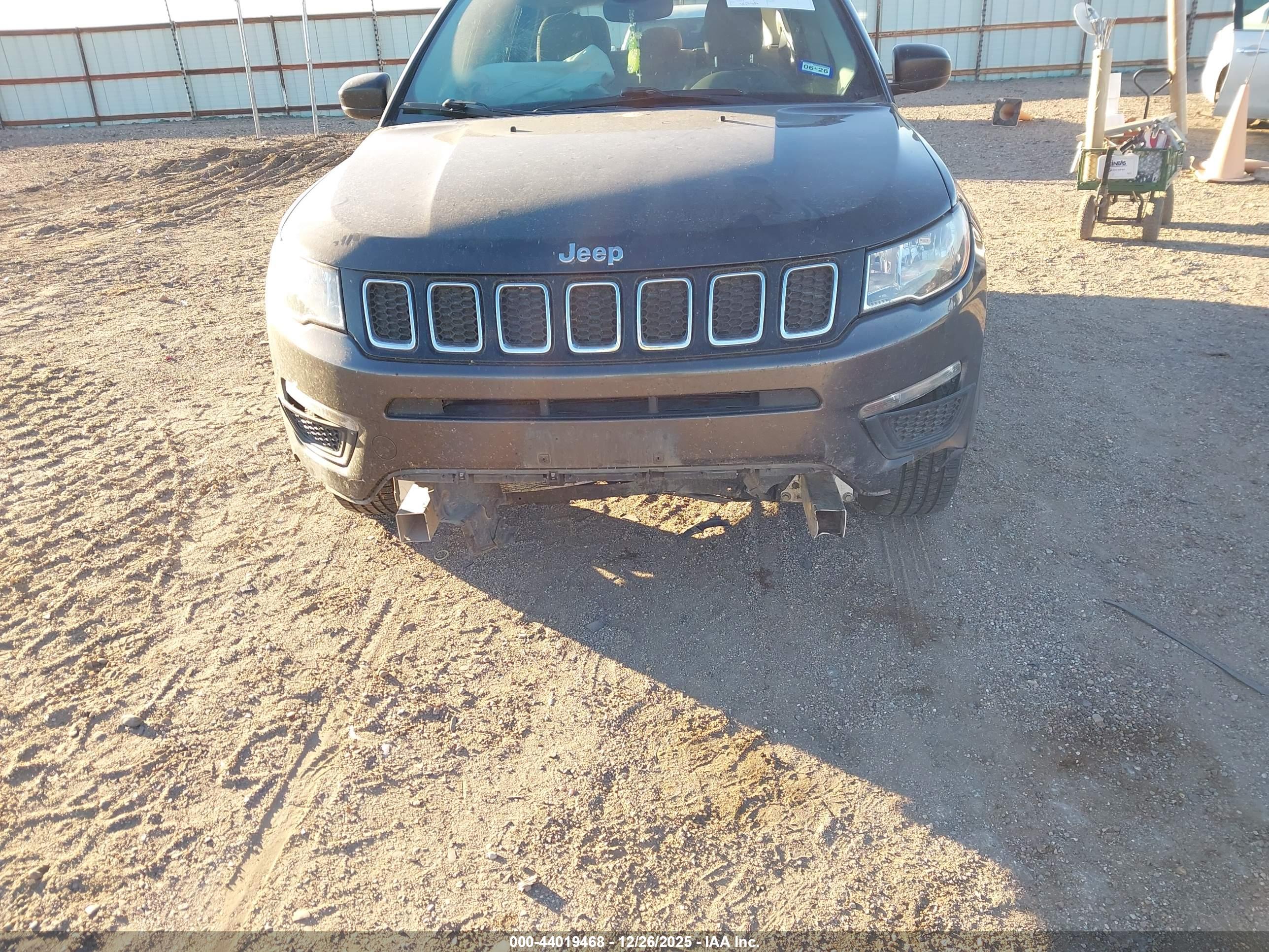 JEEP COMPASS image 6