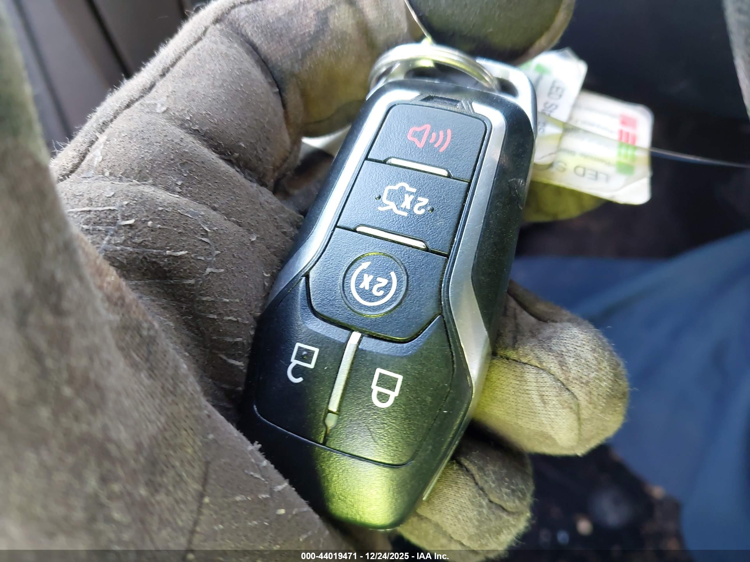 FORD EDGE image 11