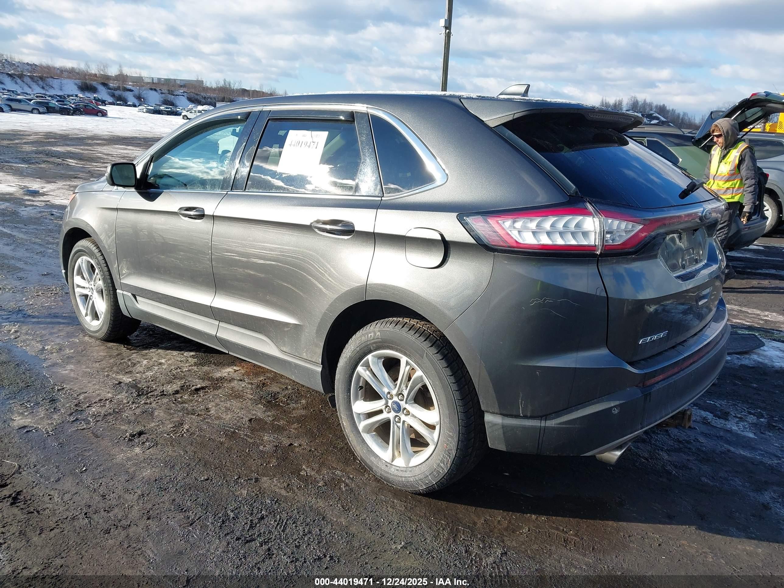 FORD EDGE image 3