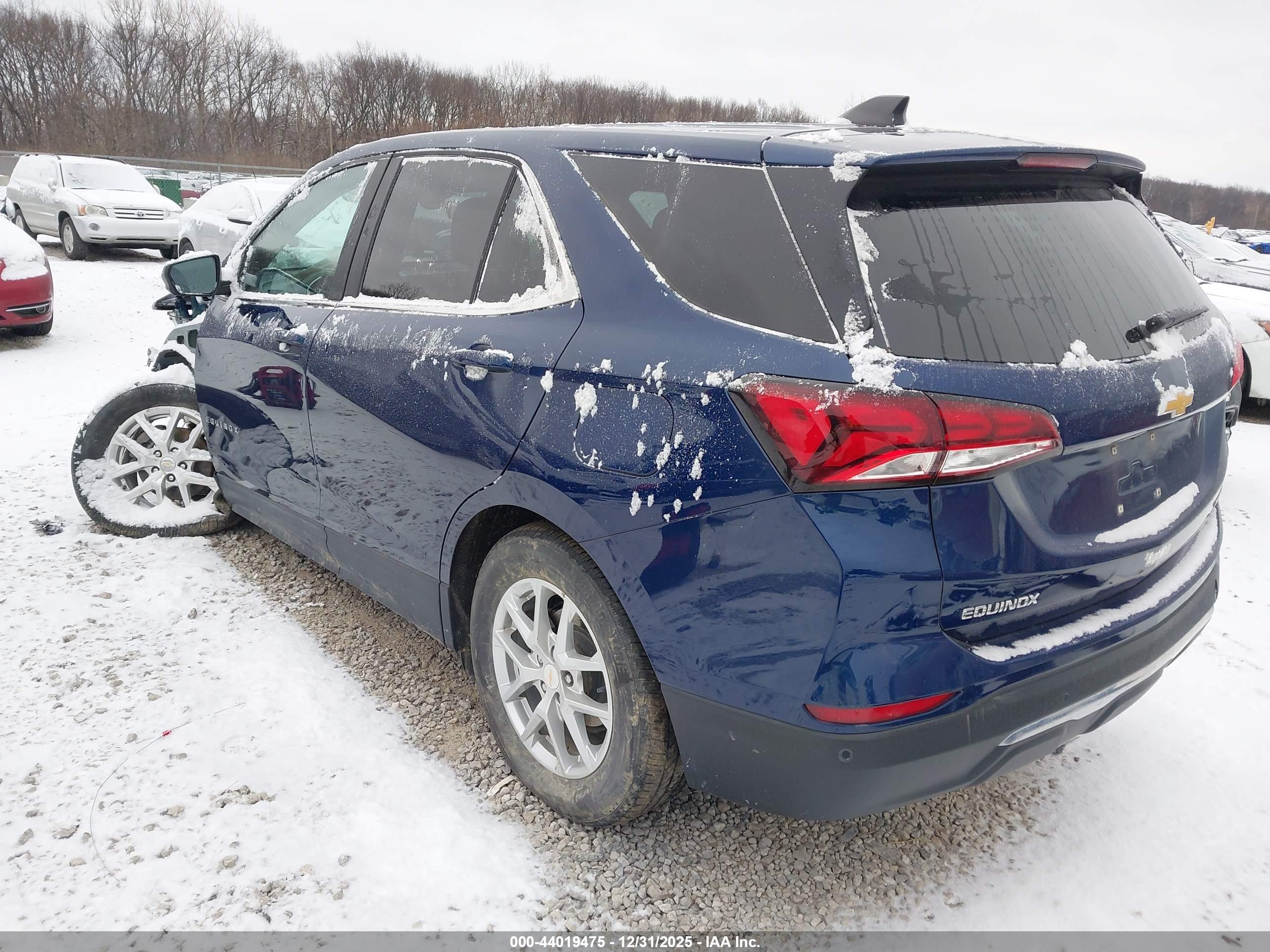 CHEVROLET EQUINOX image 3
