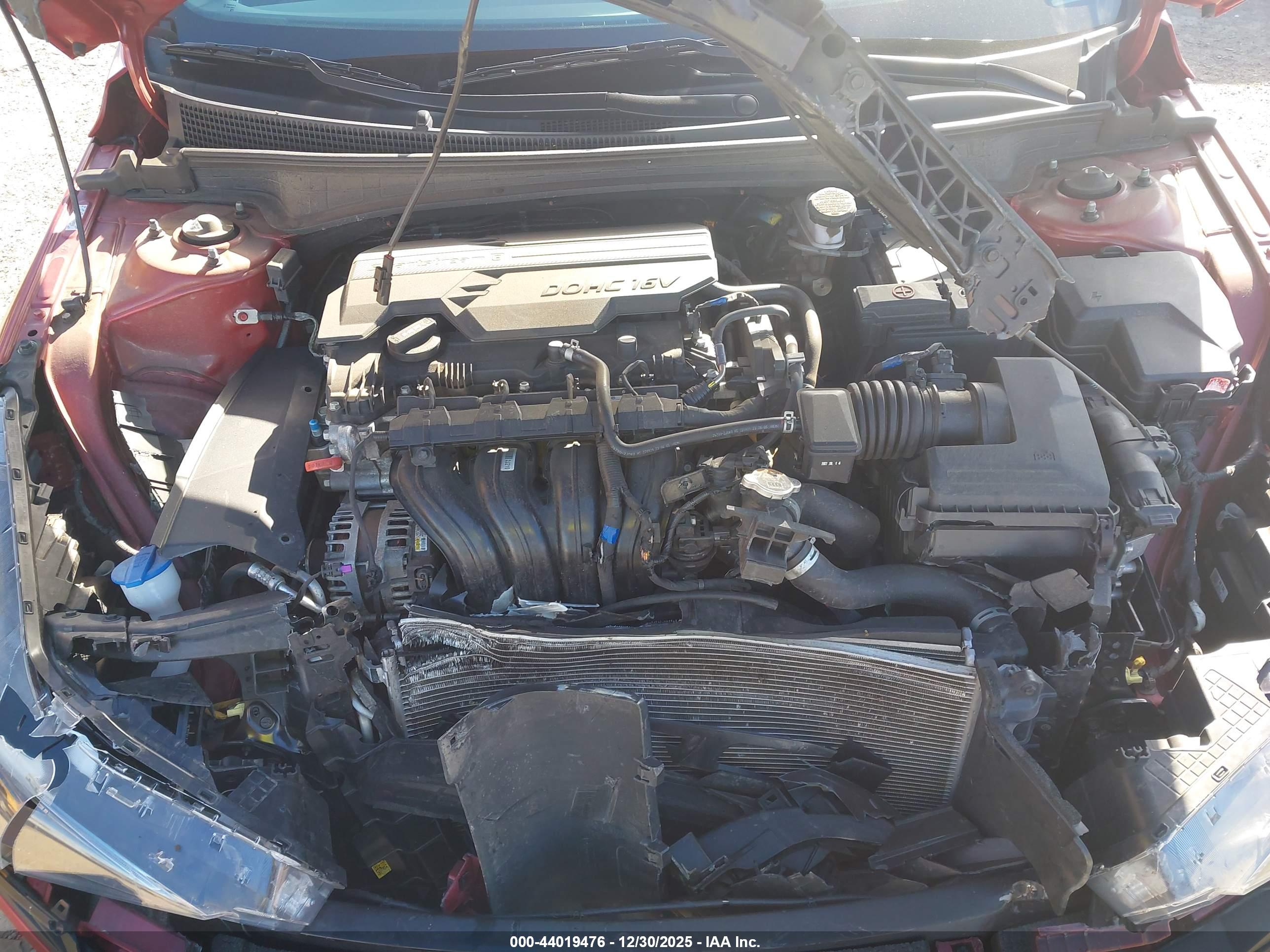 HYUNDAI ELANTRA image 10
