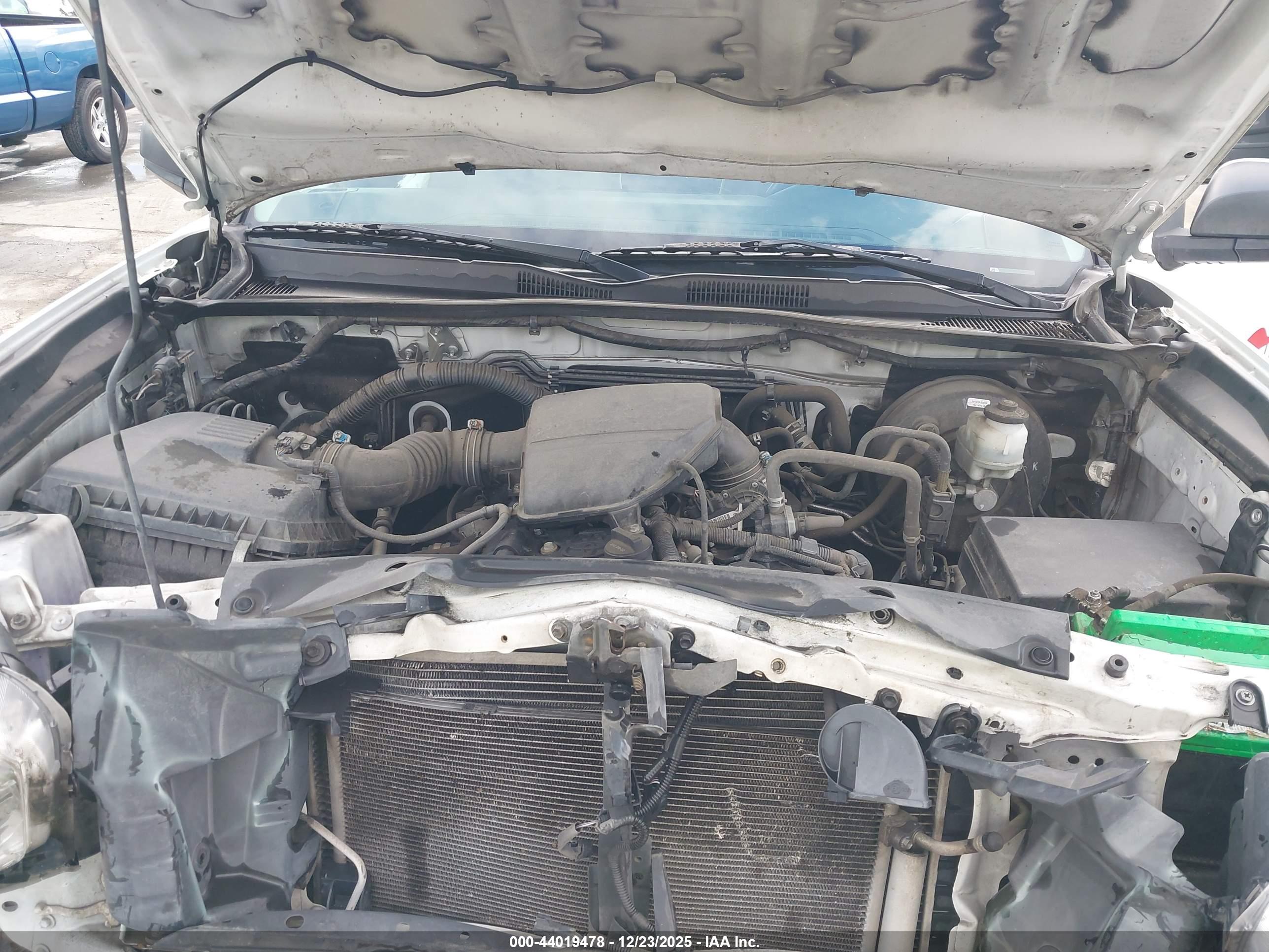 TOYOTA TACOMA image 10