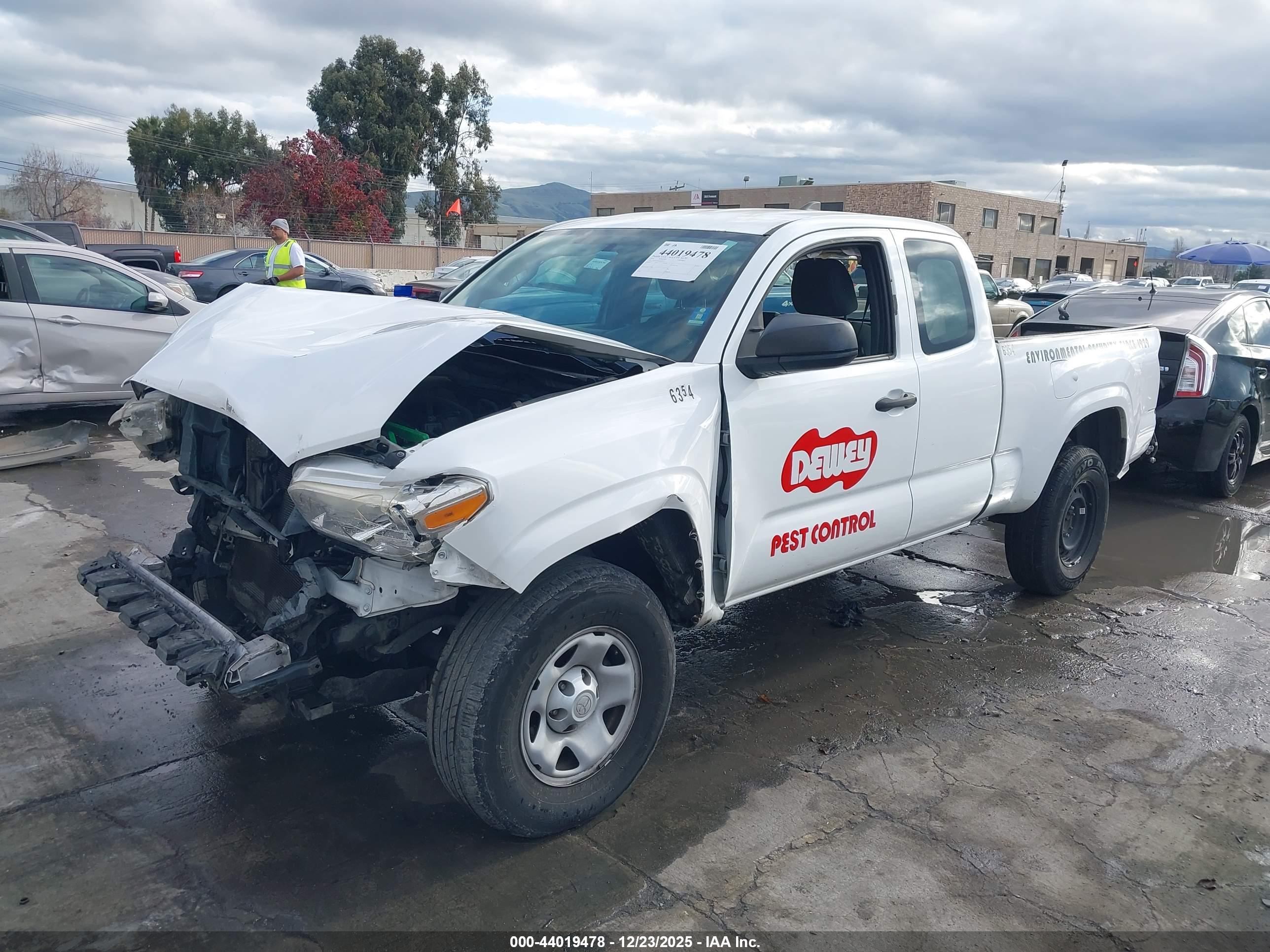TOYOTA TACOMA image 2