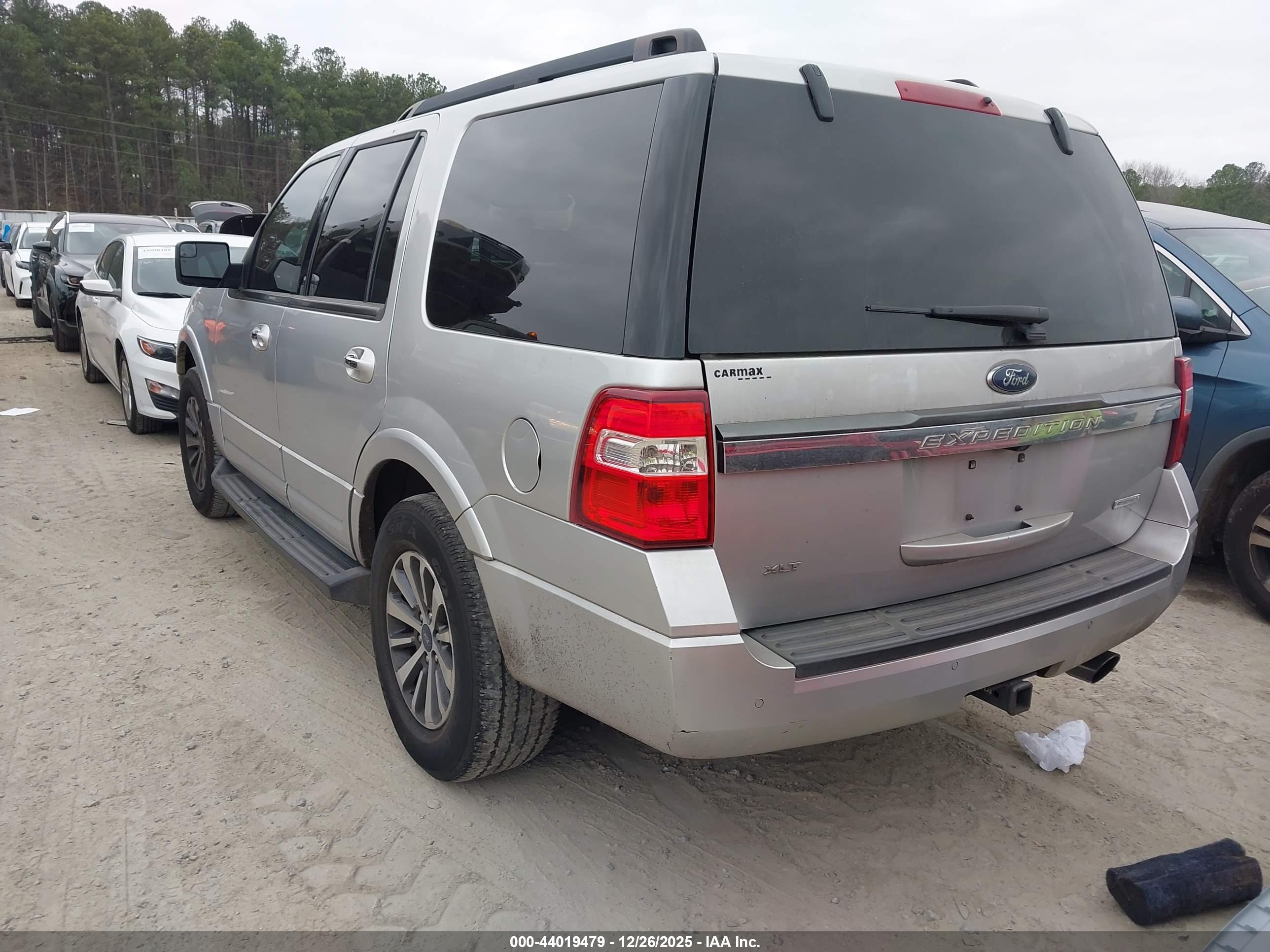 FORD EXPEDITION image 3
