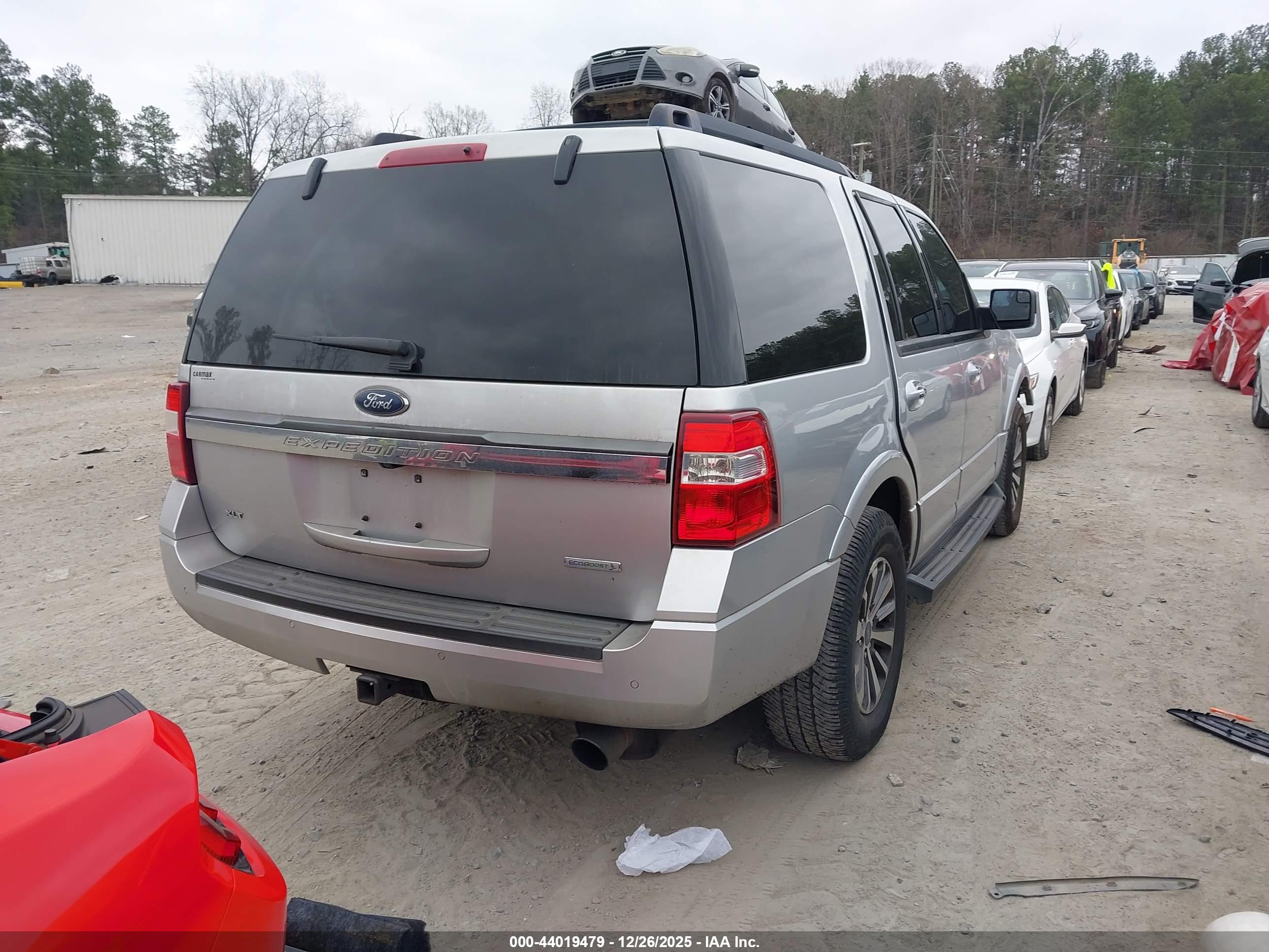 FORD EXPEDITION image 4