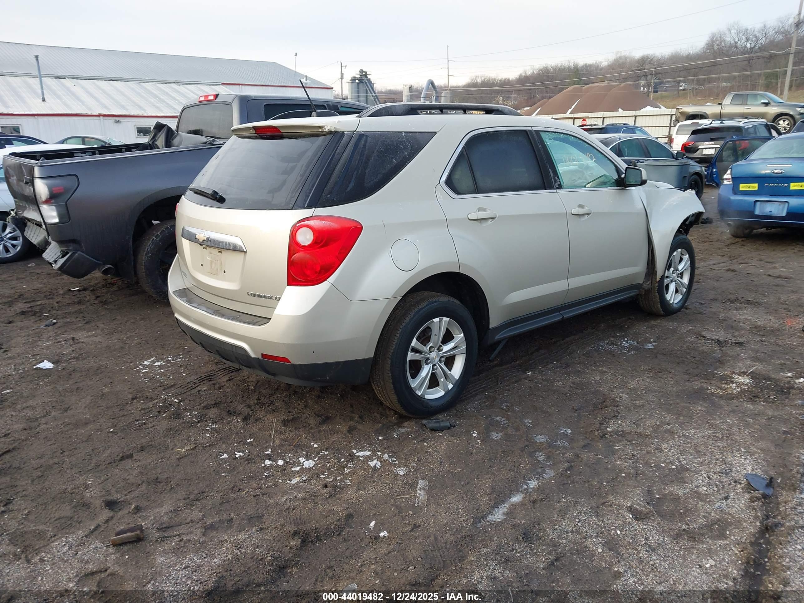 CHEVROLET EQUINOX image 4