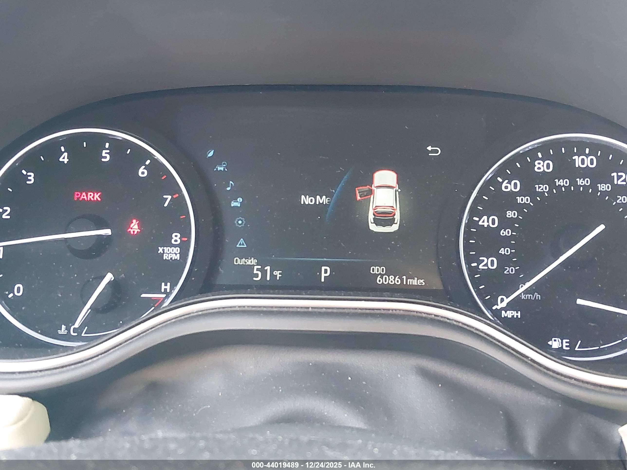 TOYOTA AVALON image 7