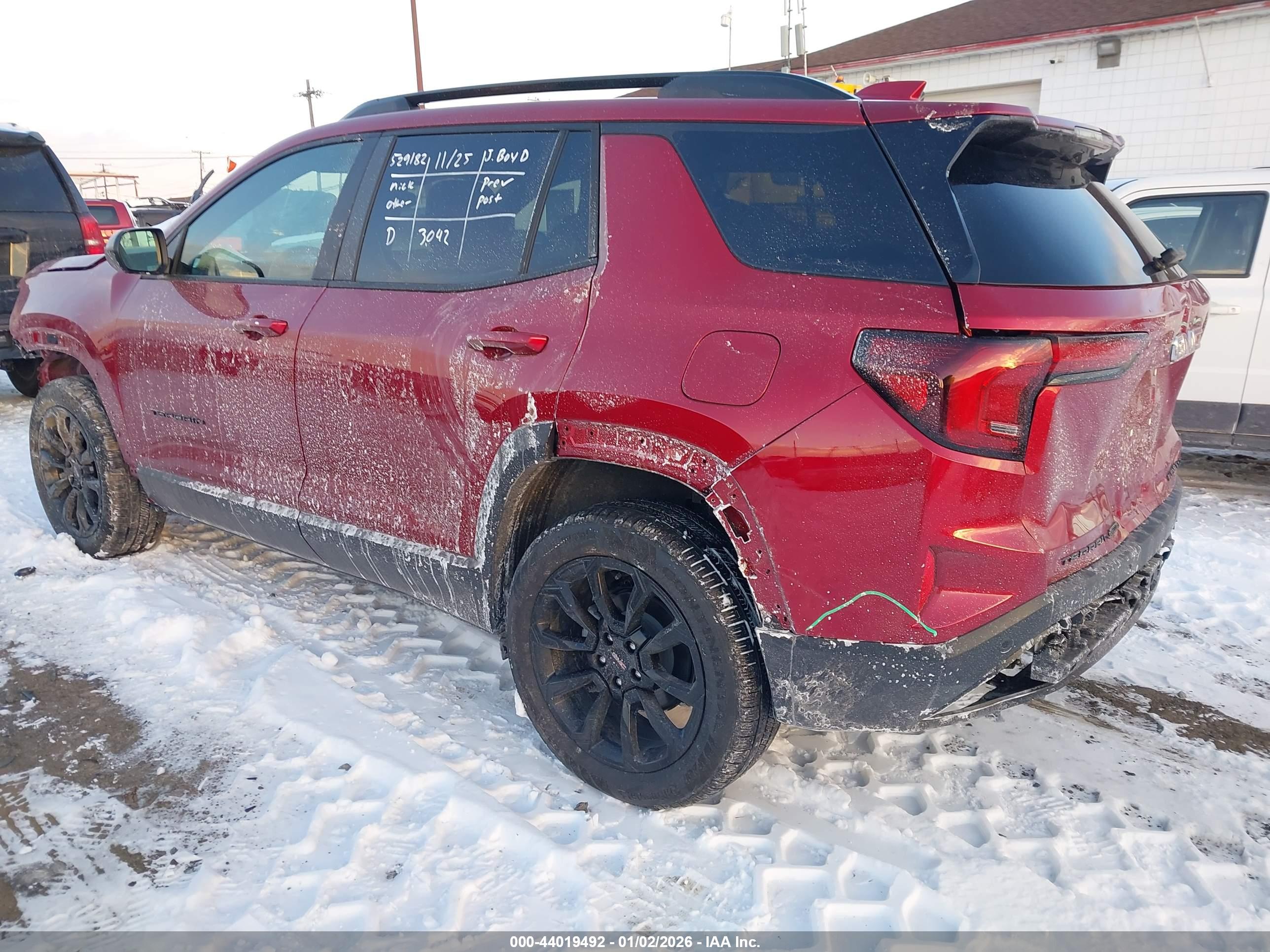GMC TERRAIN image 3