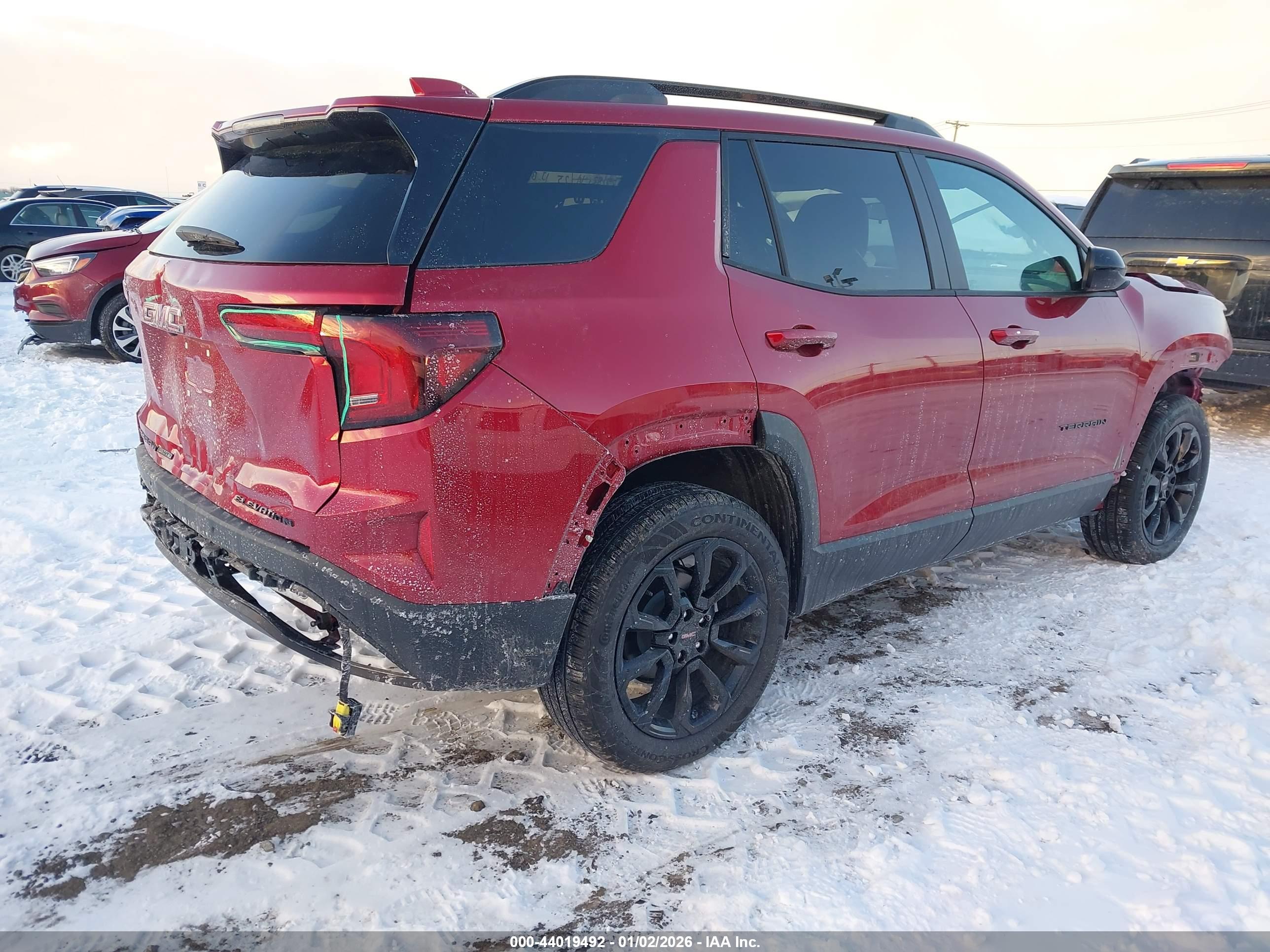 GMC TERRAIN image 4